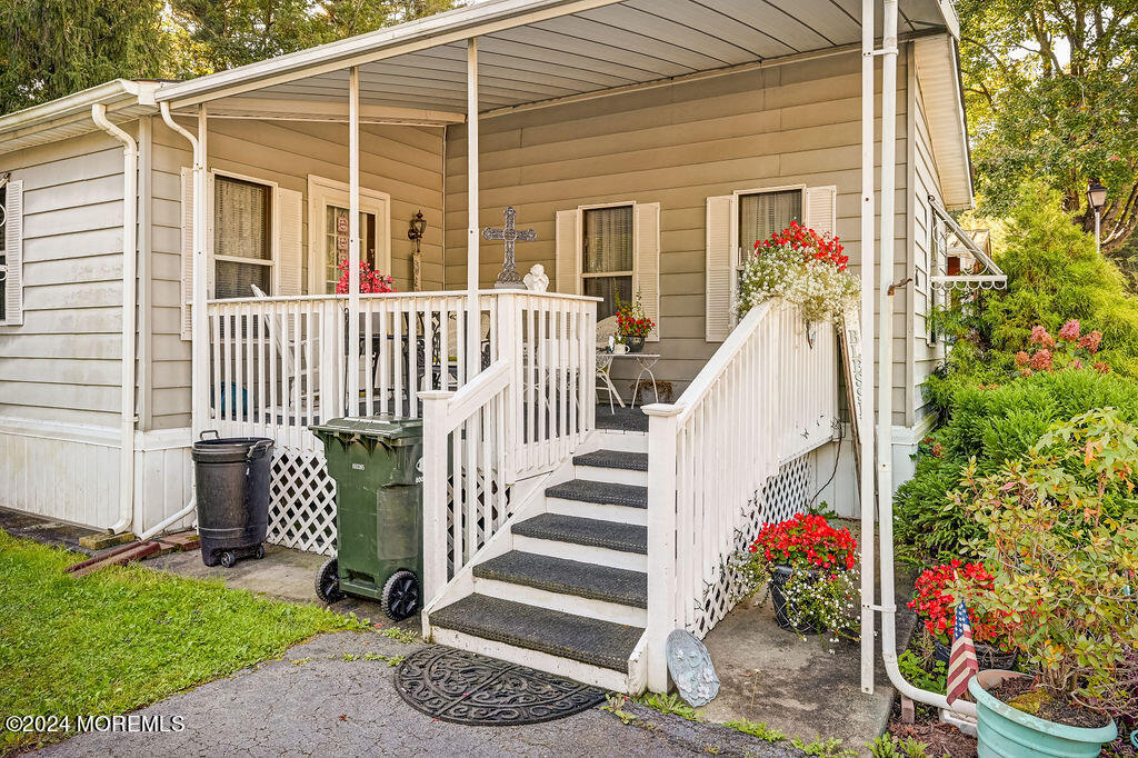 156 Village Road, Morganville, New Jersey image 4