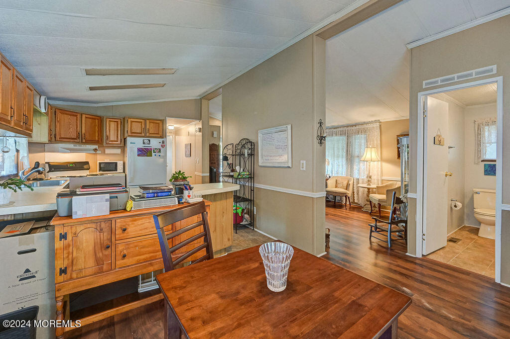 156 Village Road, Morganville, New Jersey image 10