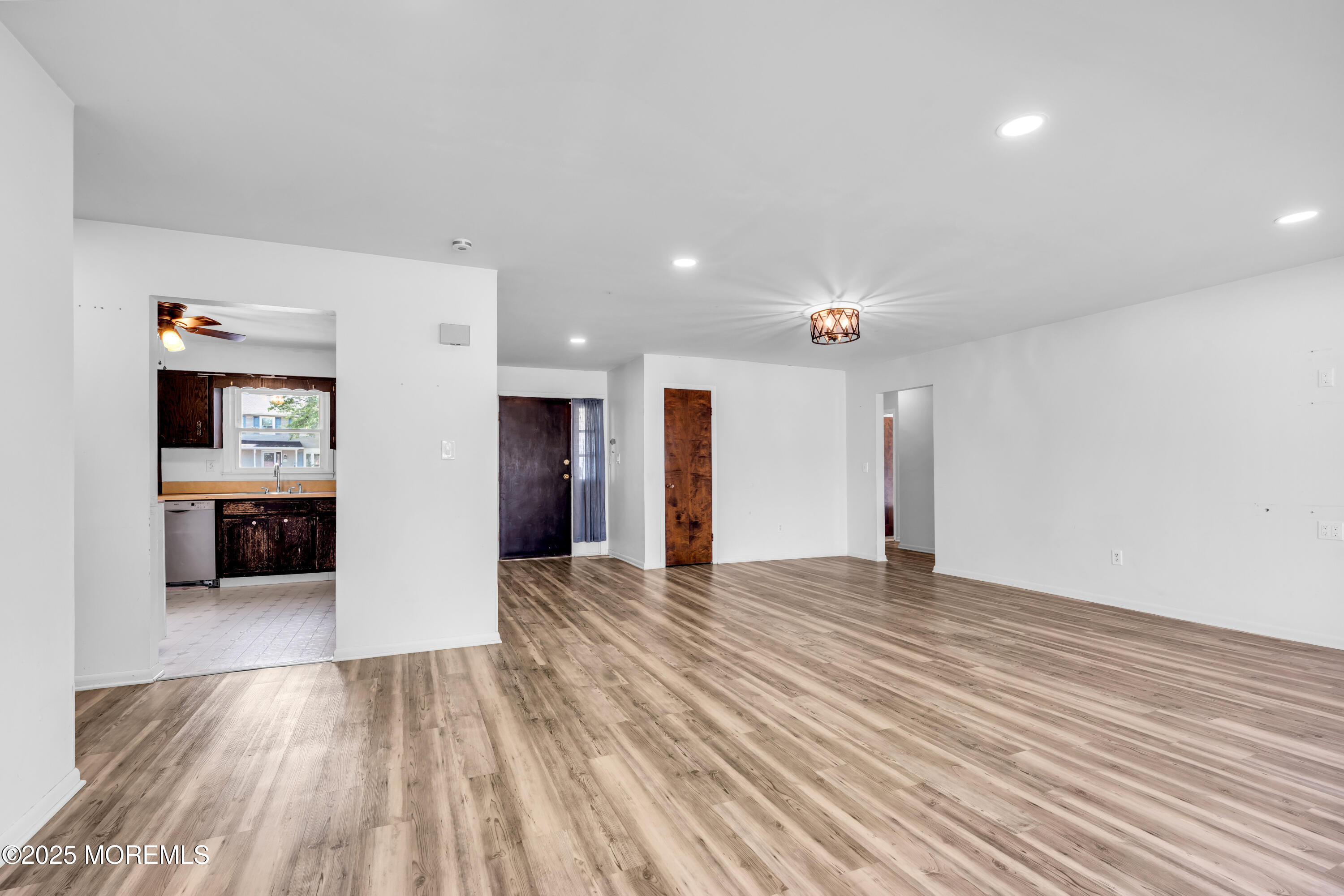 35 Tara Lin Drive, Hazlet, New Jersey image 9