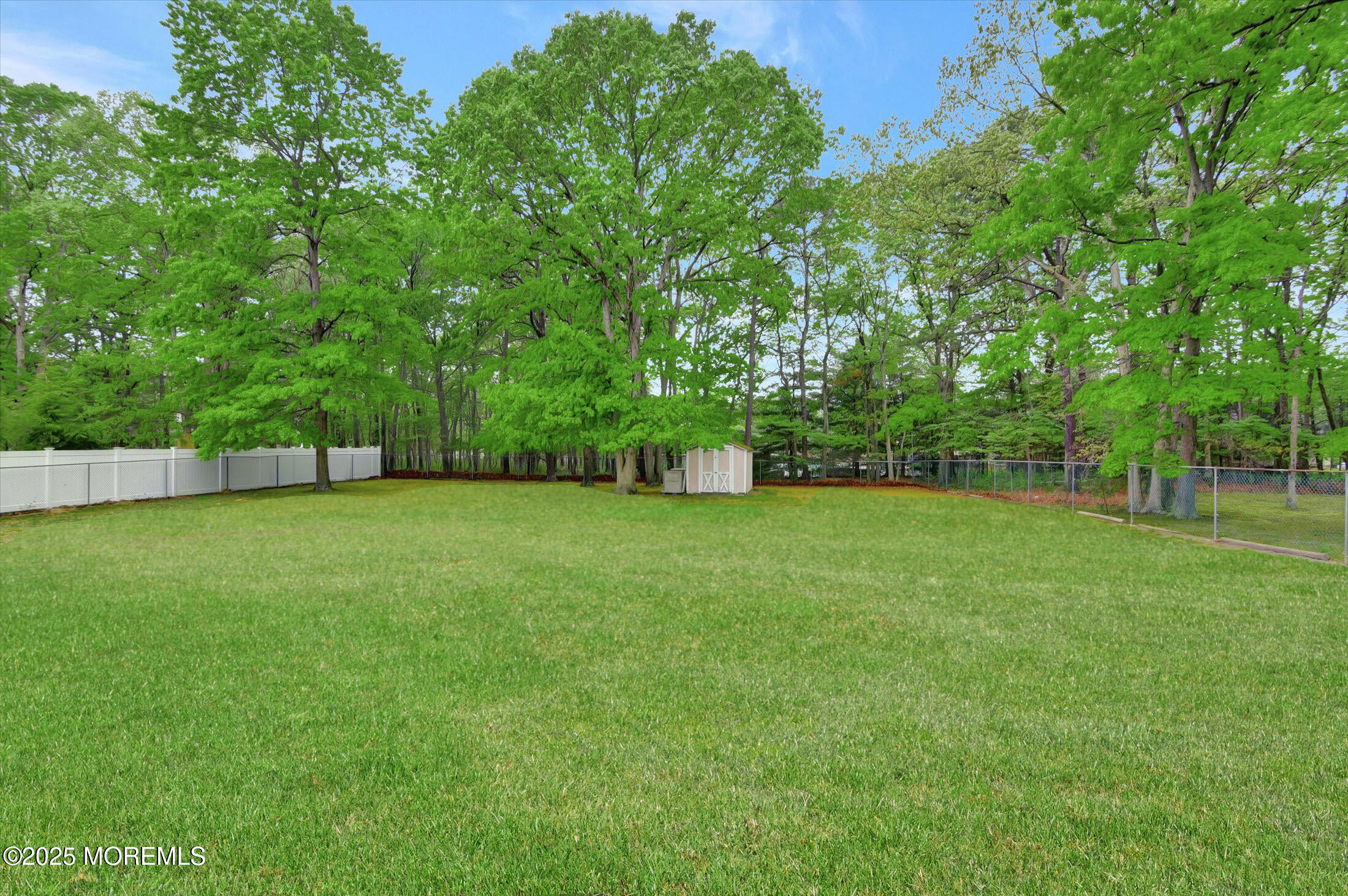 5 Isabella Drive, Lakewood, New Jersey image 29