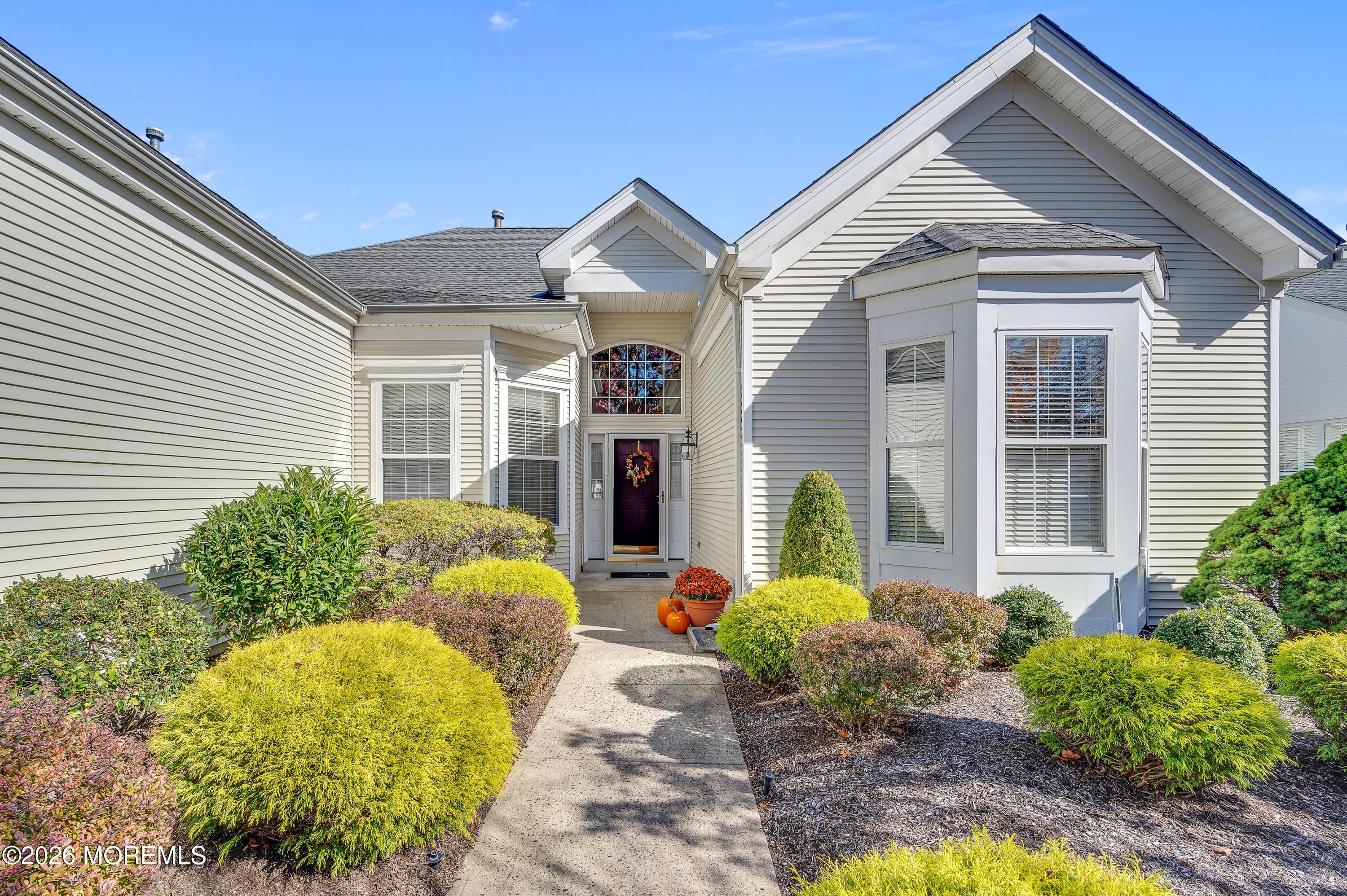 2556 Collier Road