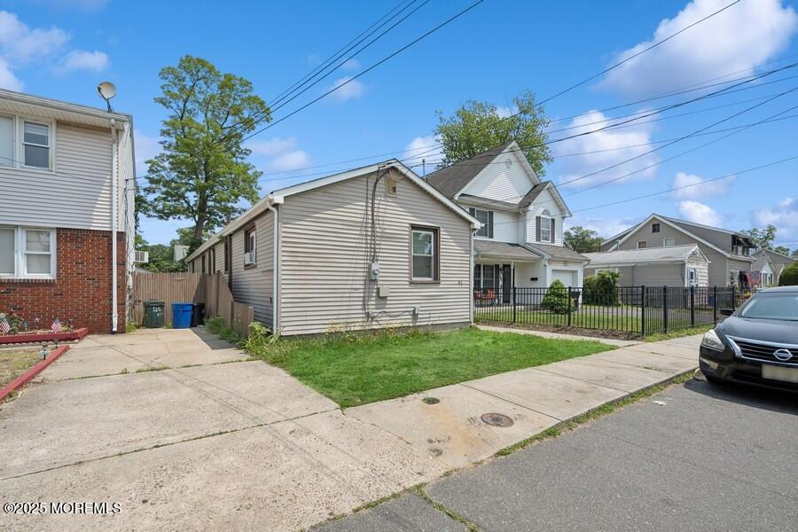 41 Seeley Avenue