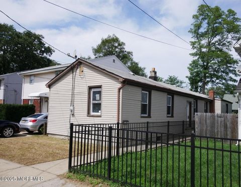 41 Seeley Avenue Keansburg NJ 07734