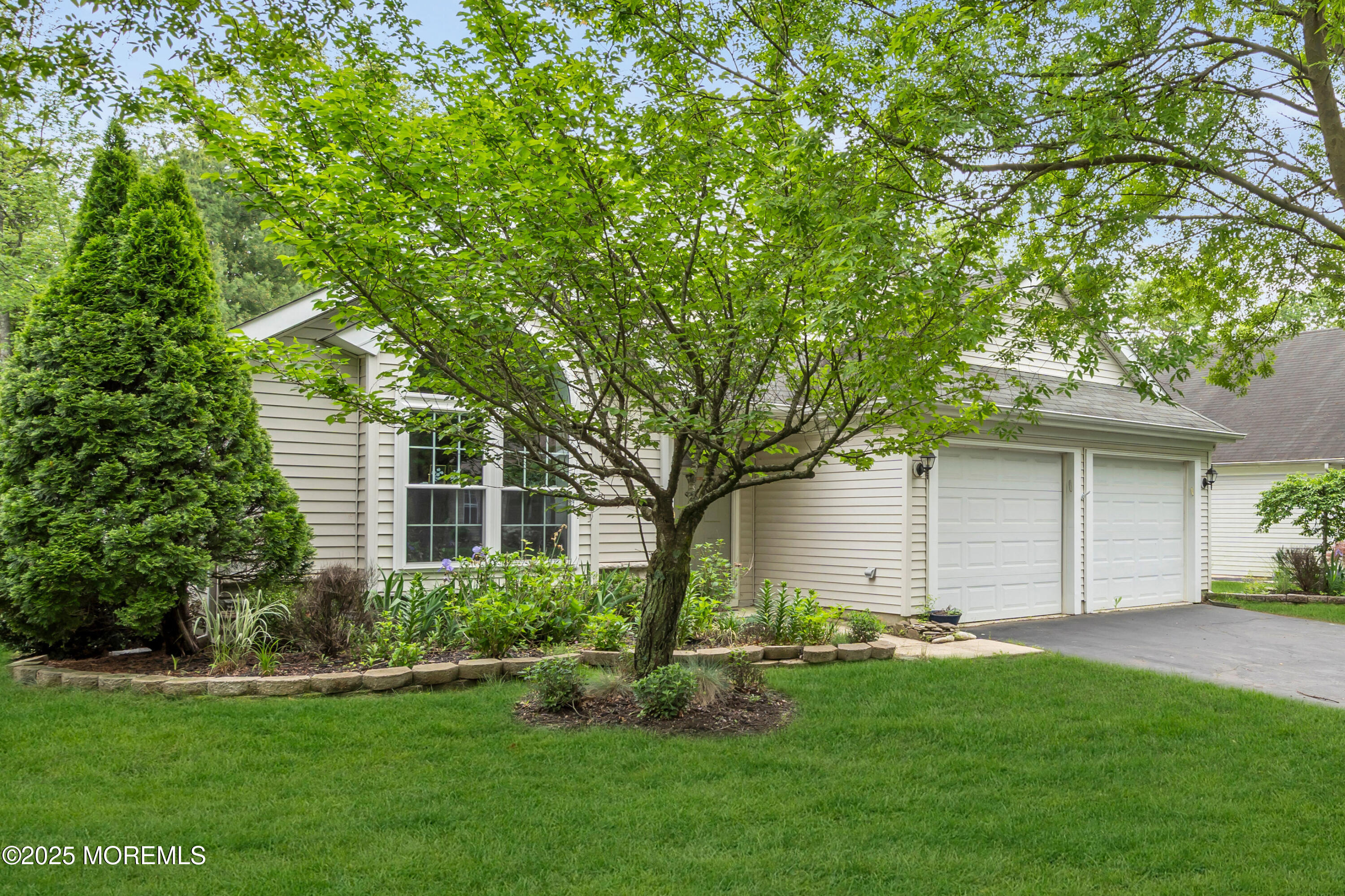 80 Foxwood Road, Lakewood, New Jersey image 3