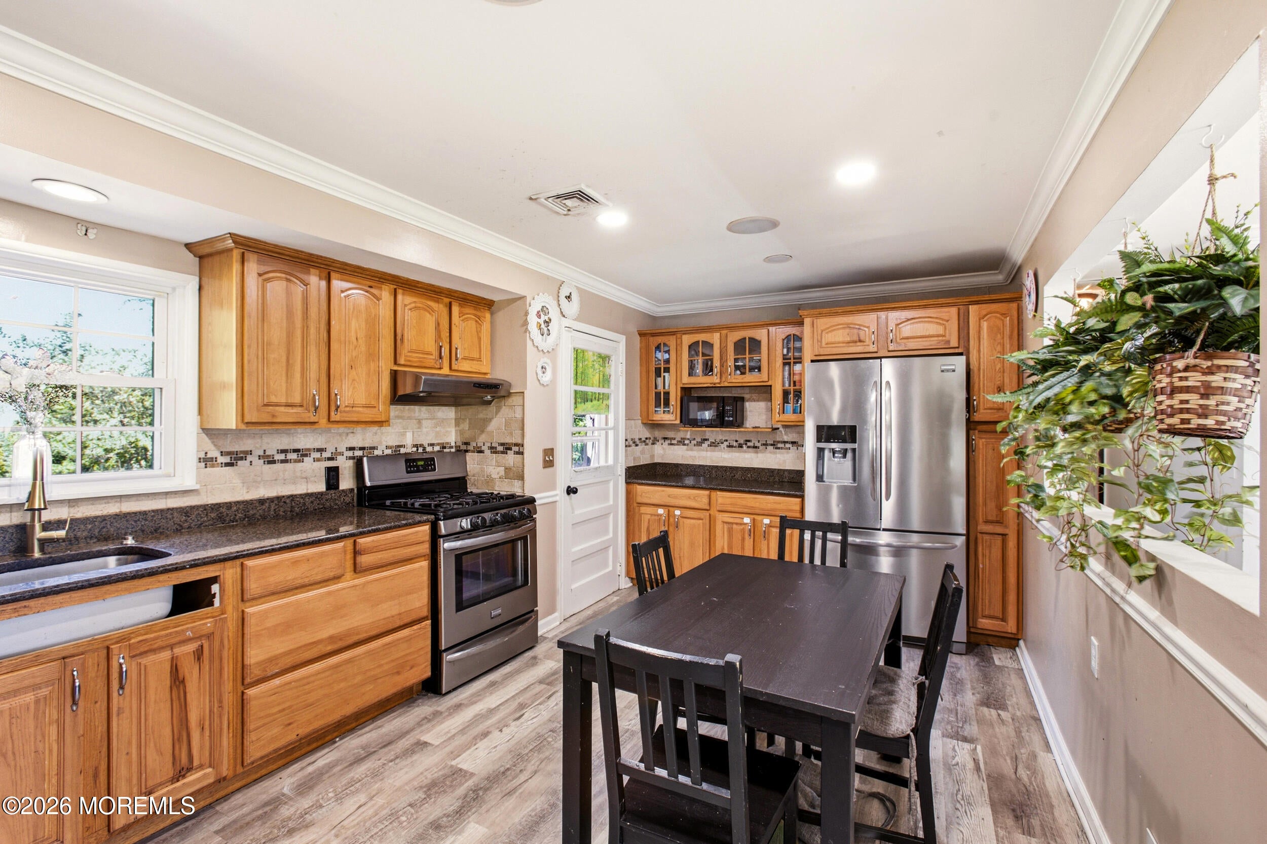 9 Hemlock Court