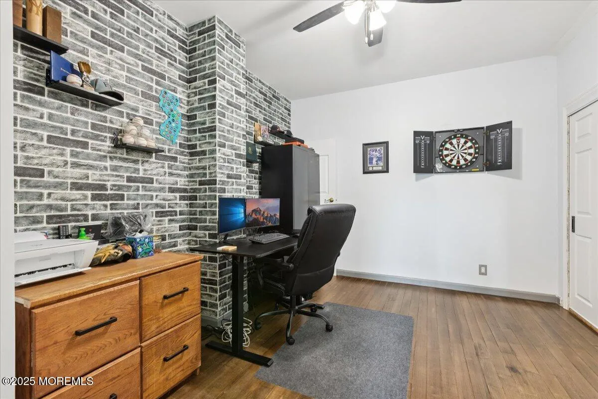 Tinton Falls, New Jersey 07712, United States, 2 Bedrooms Bedrooms, ,3 BathroomsBathrooms,Residential,Active,173820