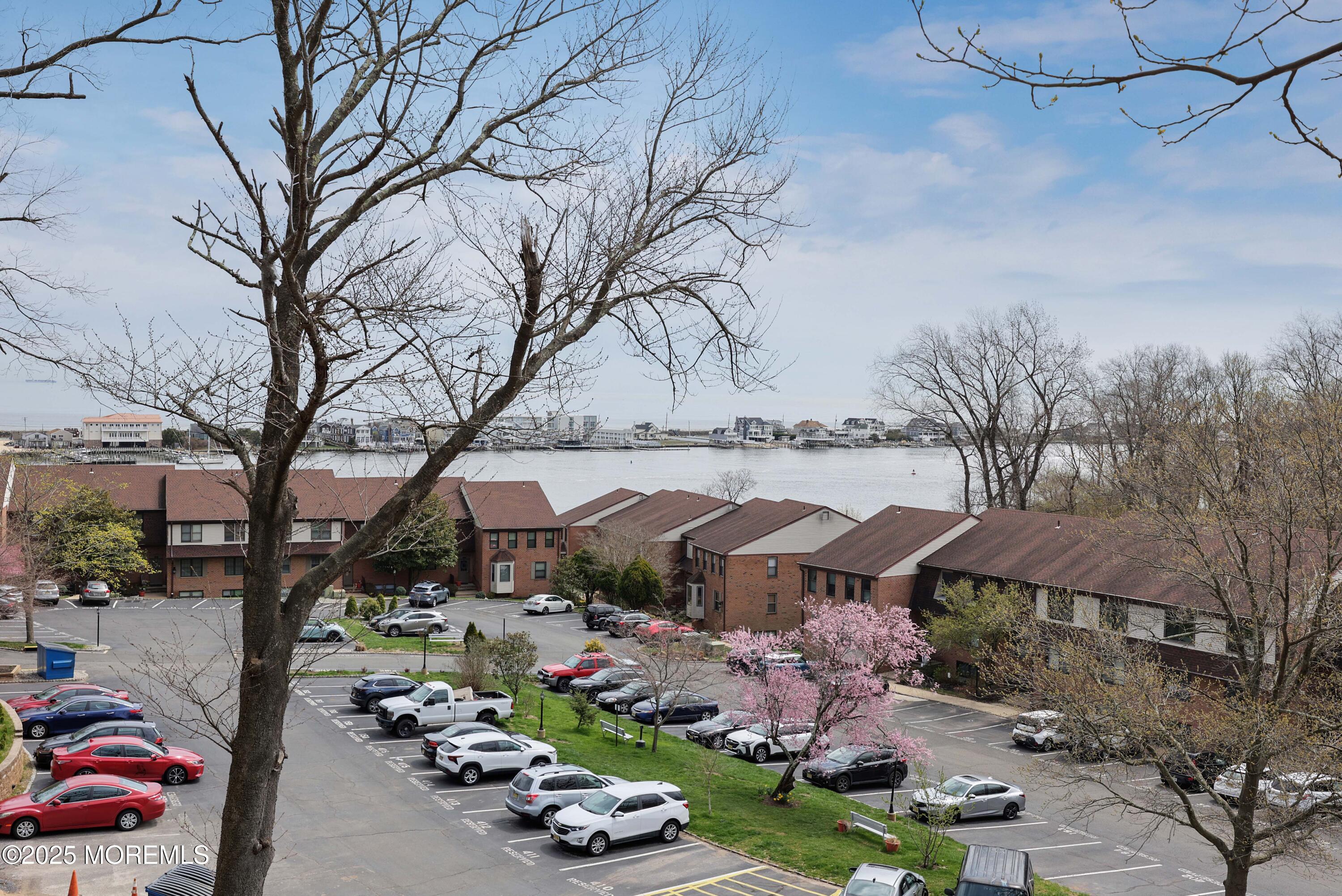 200 Portland Road #D15, Highlands, New Jersey image 27
