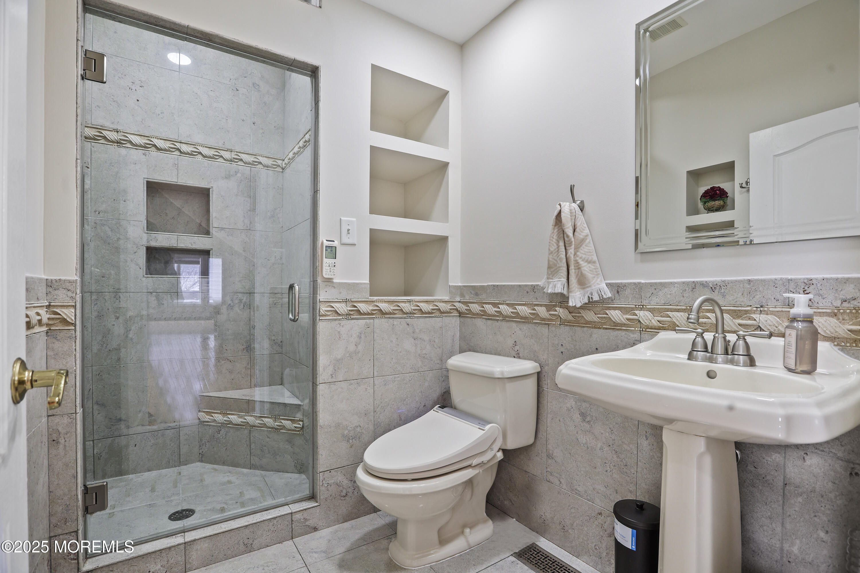 3 Blake Drive, Marlboro, New Jersey image 19