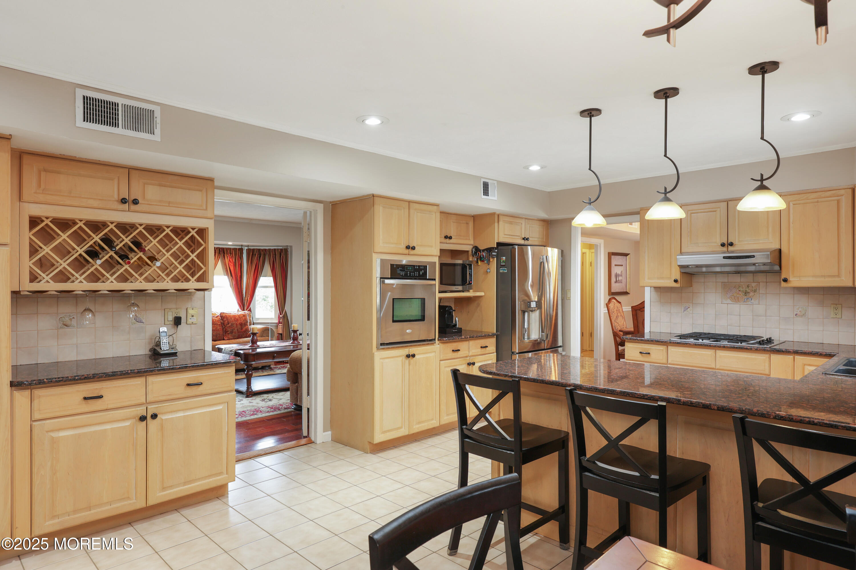 65 Ivy Way, Aberdeen, New Jersey image 16