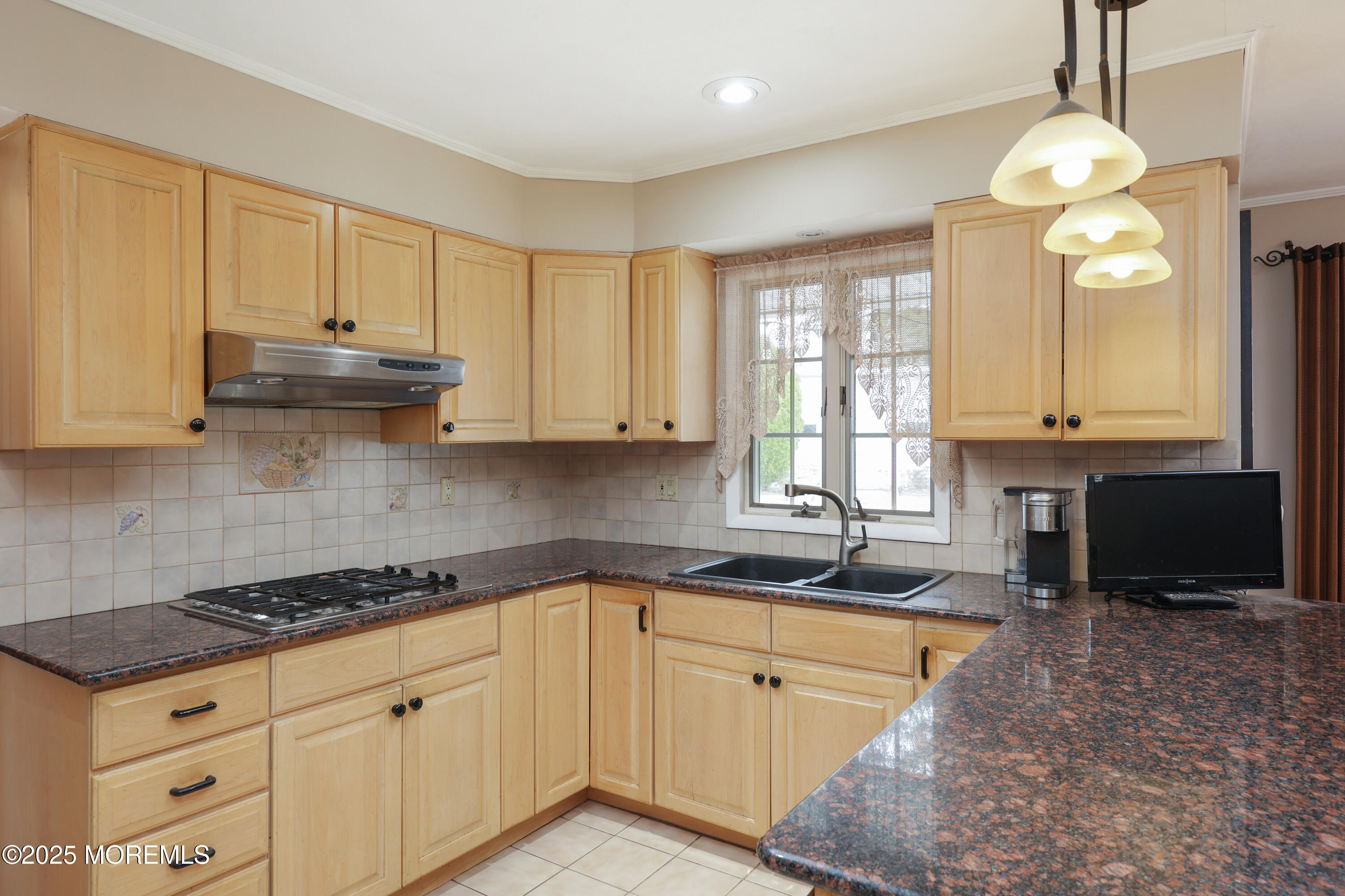 65 Ivy Way, Aberdeen, New Jersey image 15