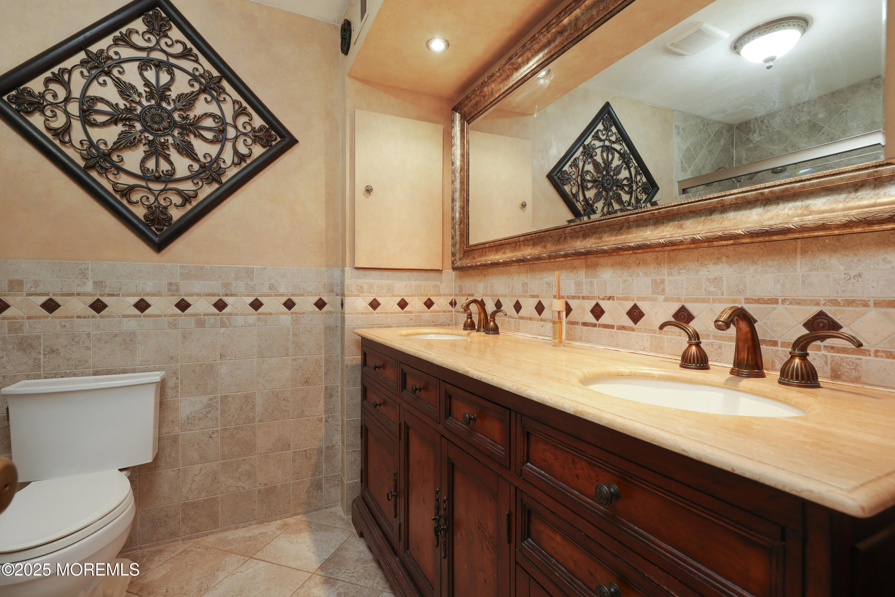 65 Ivy Way, Aberdeen, New Jersey image 27