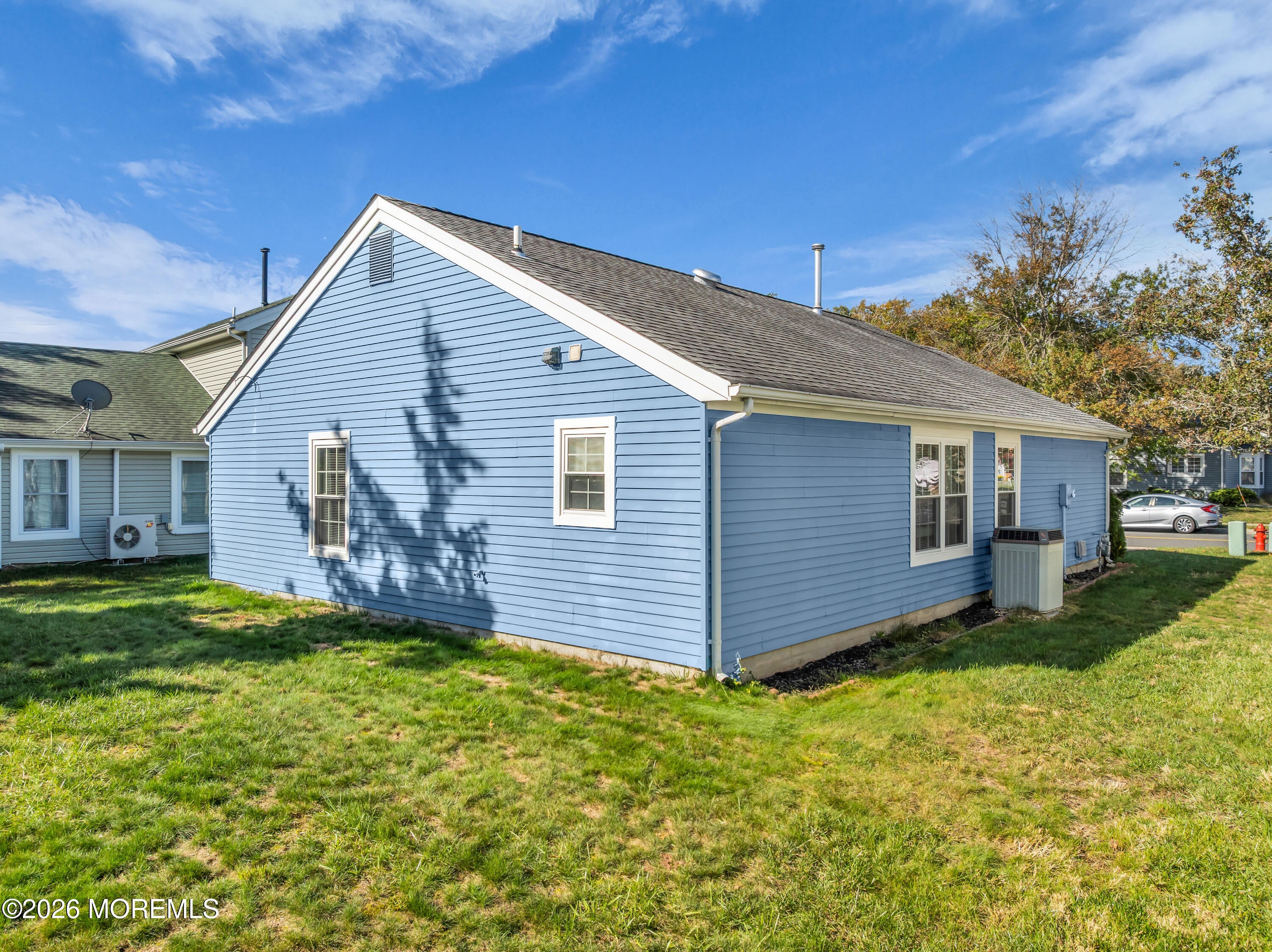 30 Pine Oak Boulevard