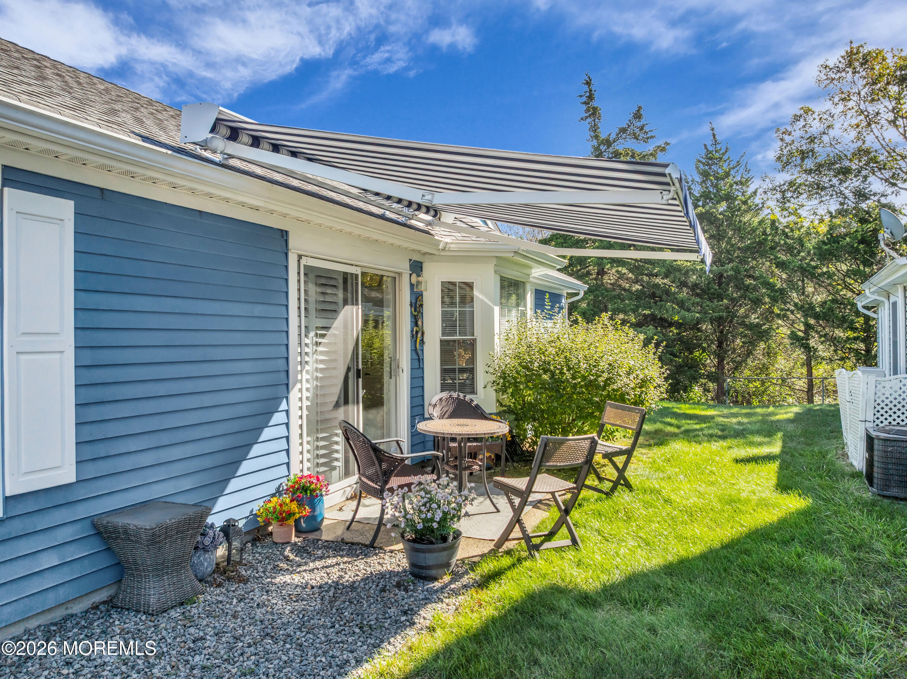 30 Pine Oak Boulevard