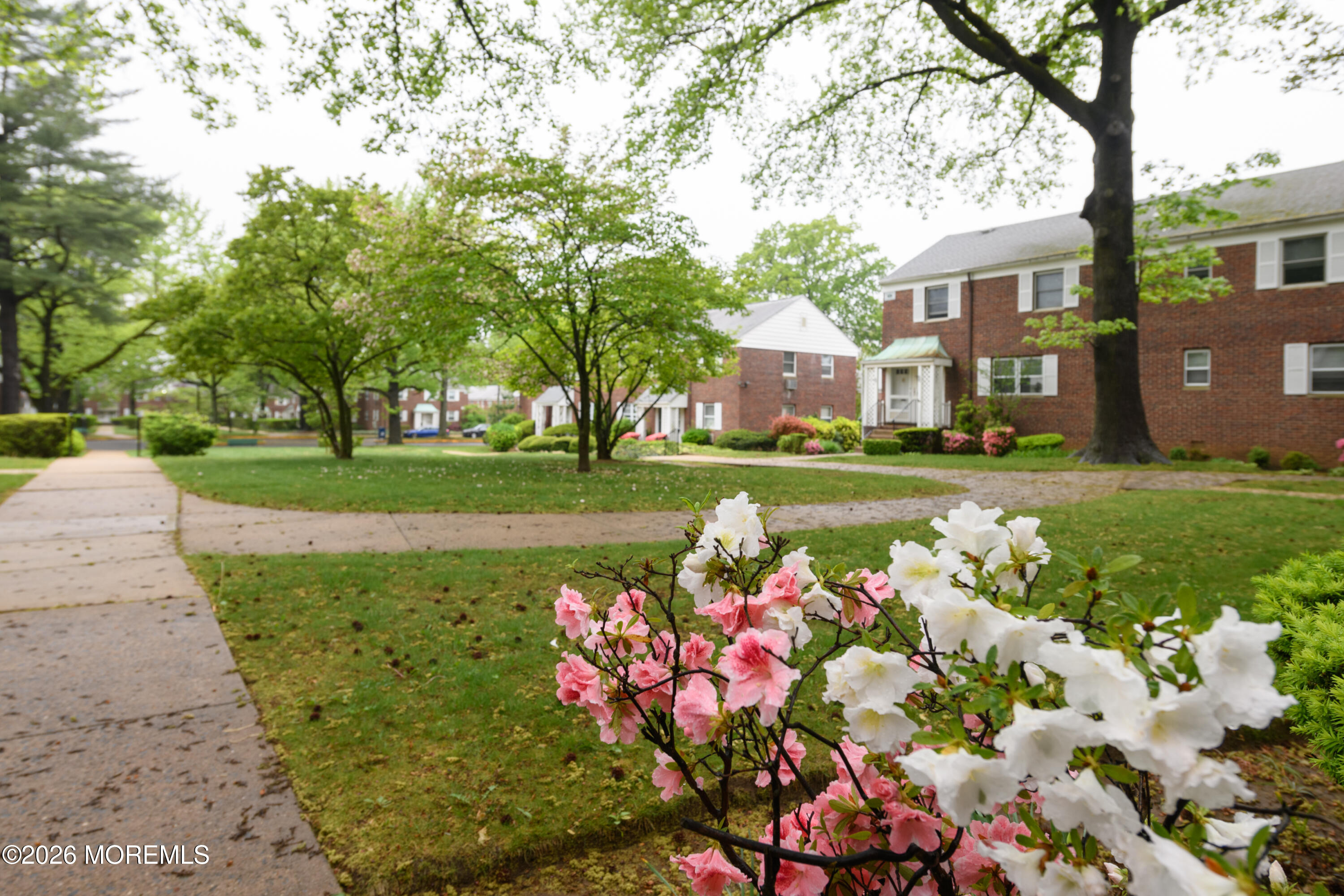 66 Manor Drive 609