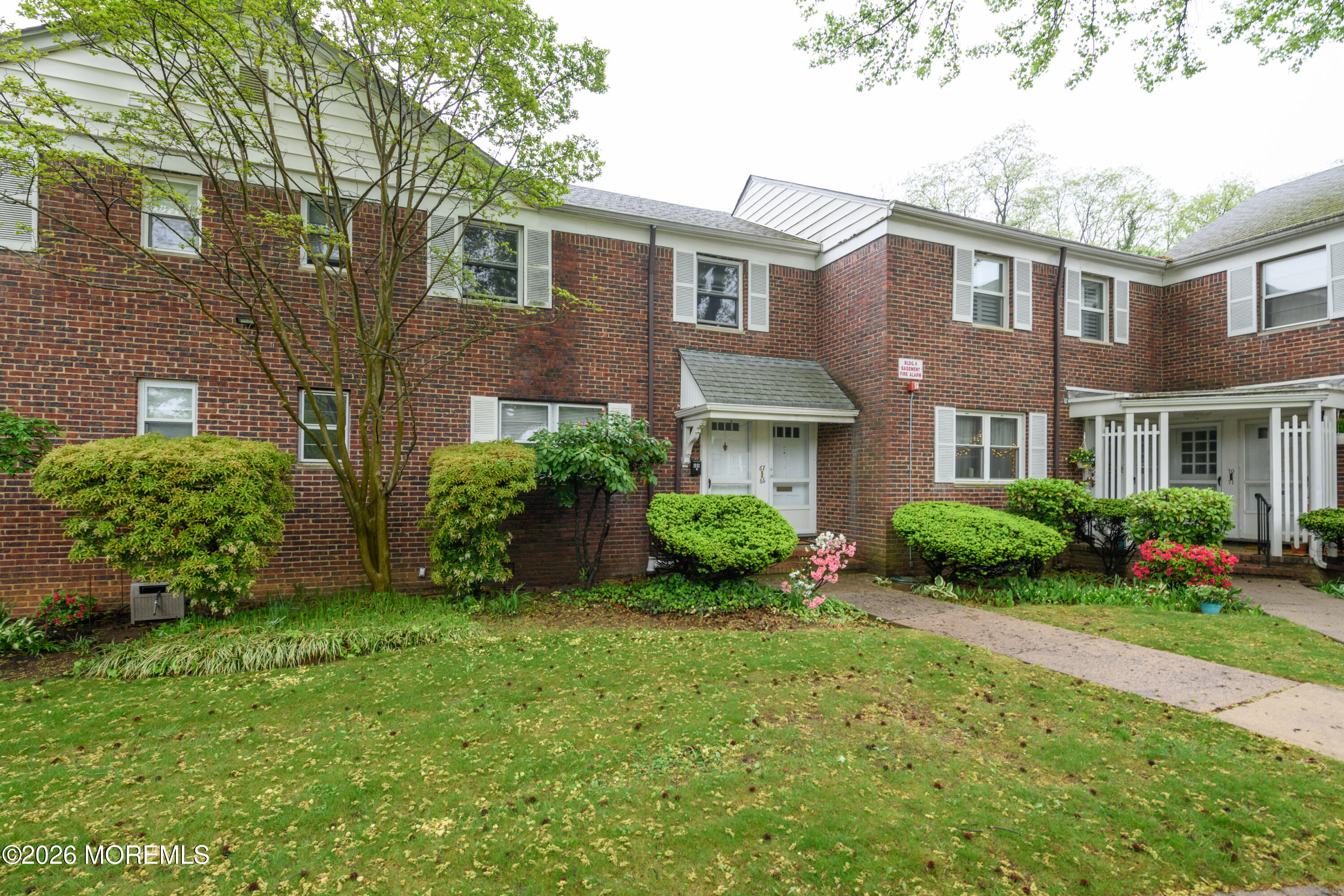 66 Manor Drive 609