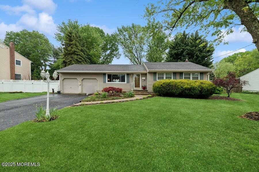 10 Crescent Road, Holmdel, New Jersey image 1