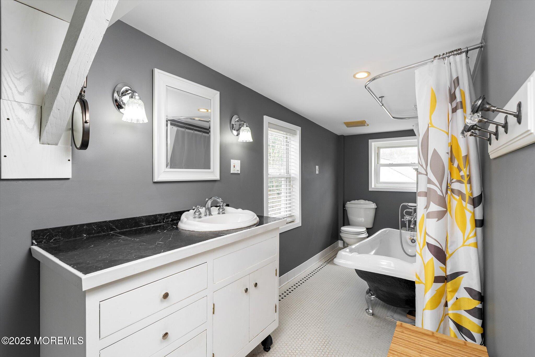 43 N Main Street, Allentown, New Jersey image 23