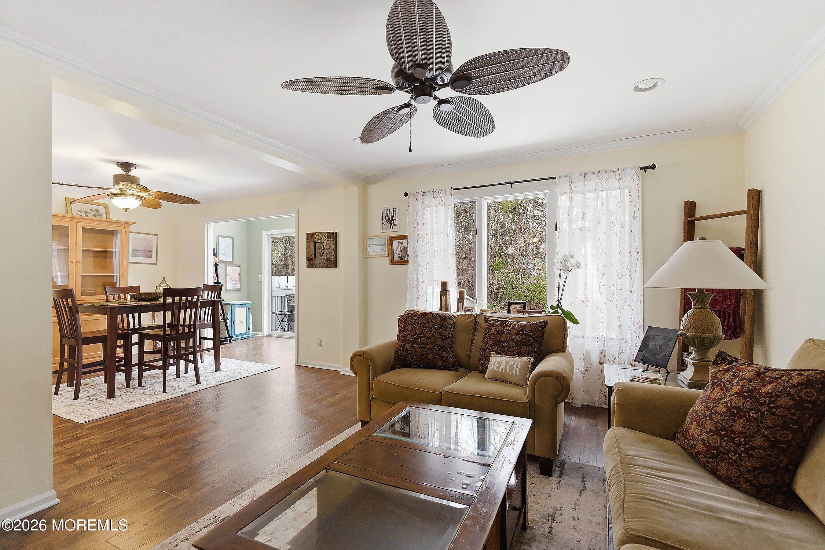 35 S Sailors Quay Drive 702