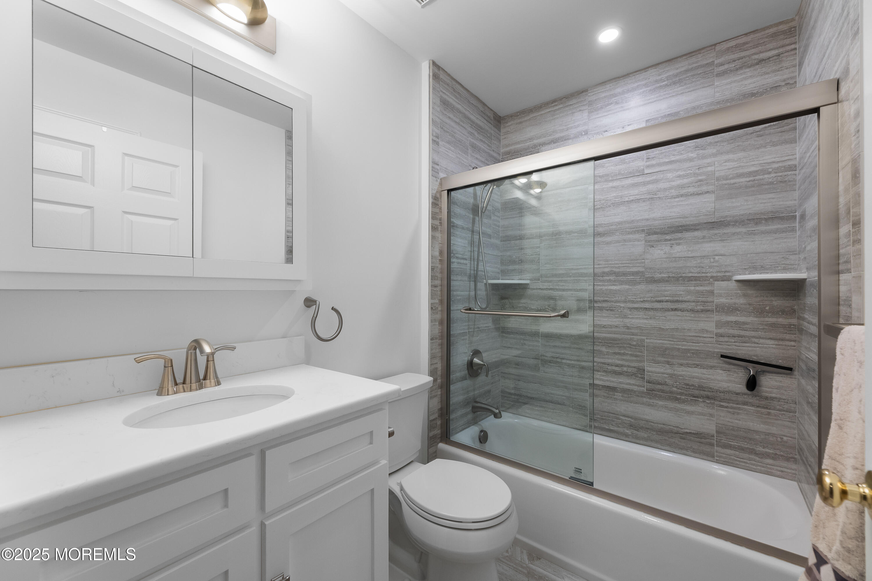 114 Wood Duck Court #1000, Freehold, New Jersey image 22