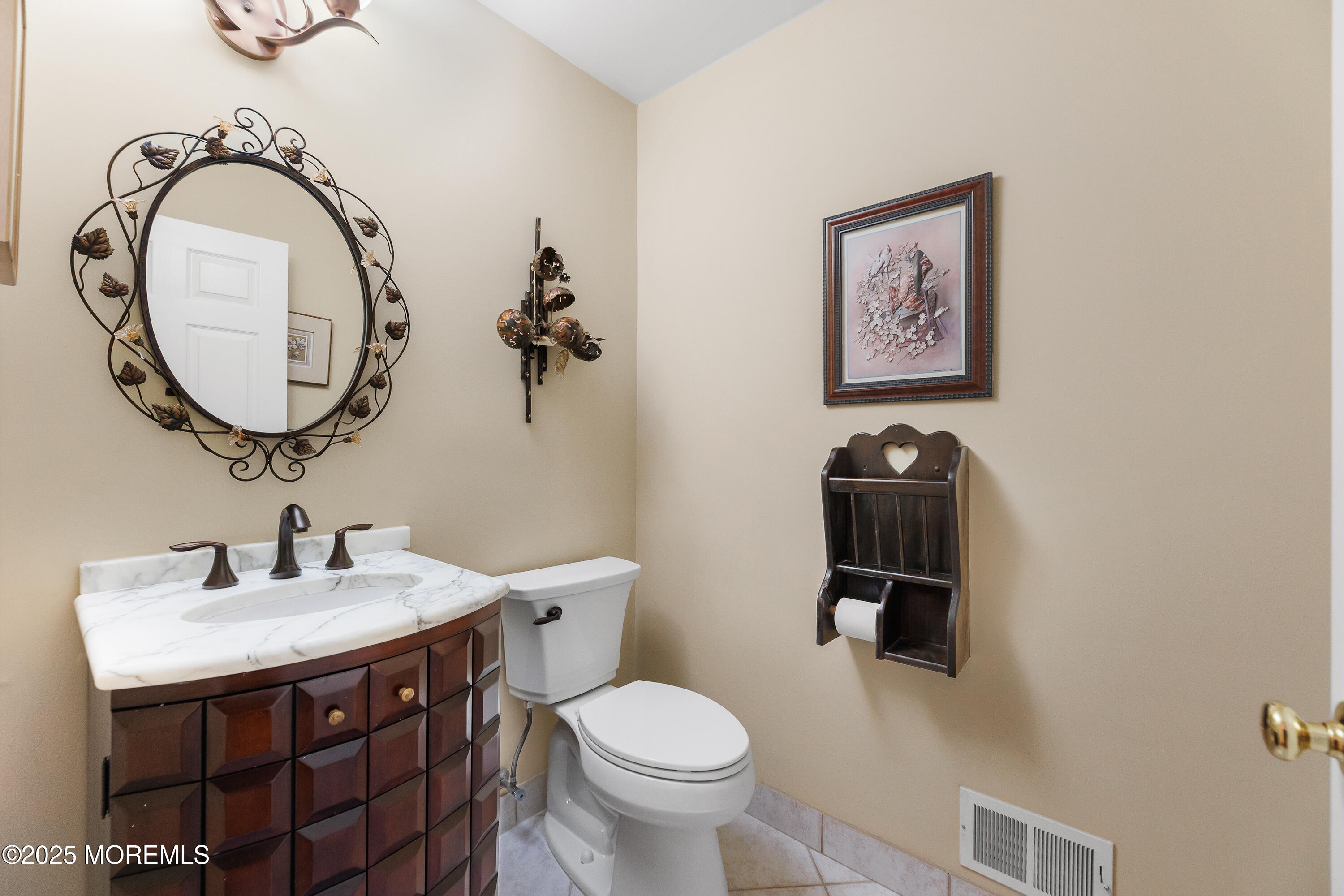 114 Wood Duck Court #1000, Freehold, New Jersey image 15
