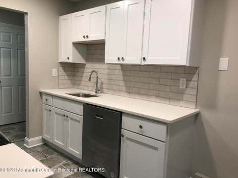 Homes For Rent - 149 Amberly Drive #H<br/> Manalapan, NJ 07726