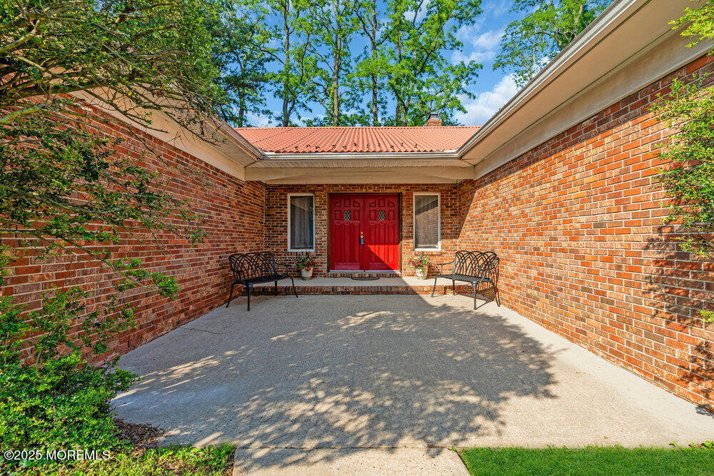 212 Willow Drive