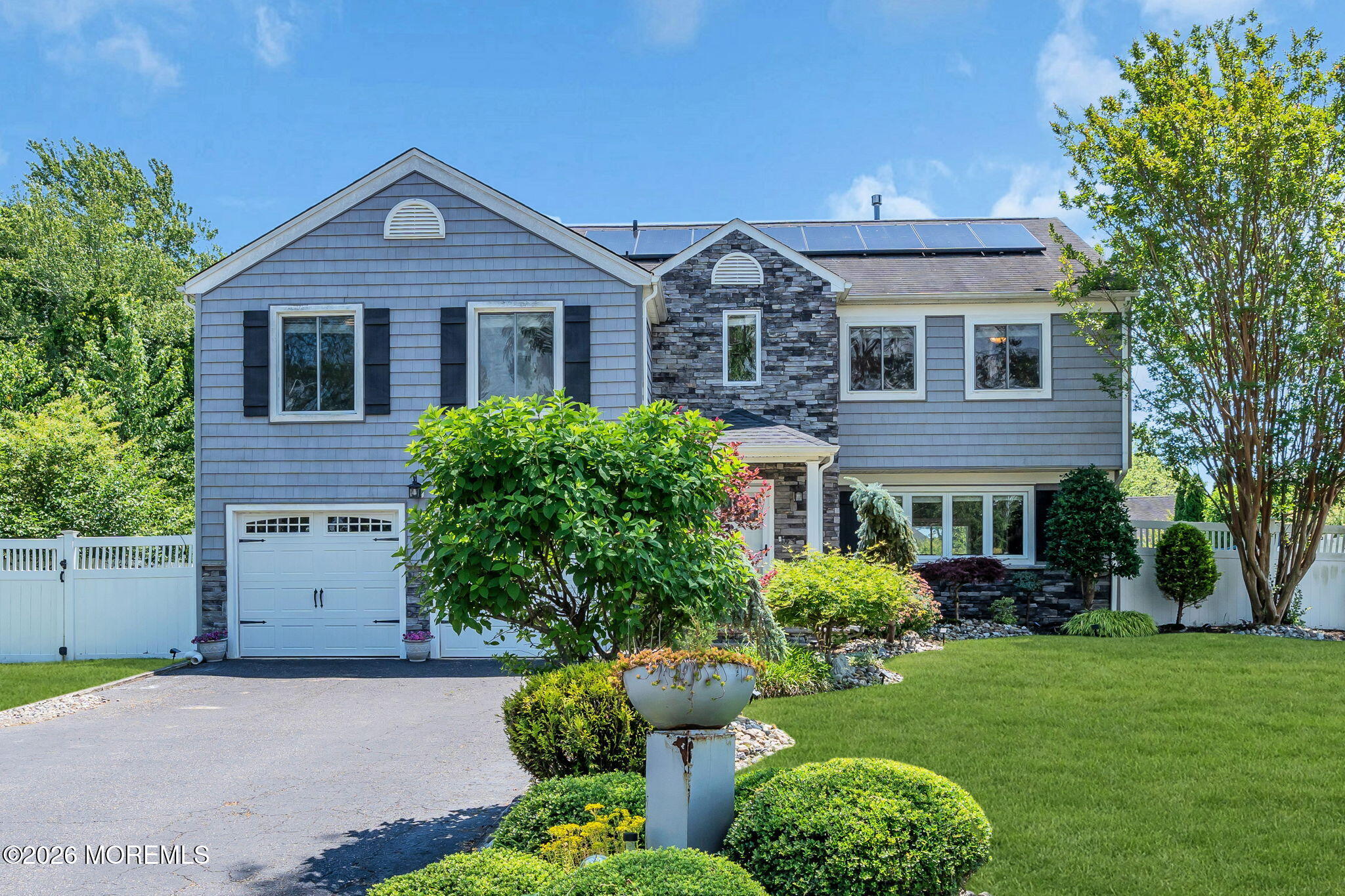1083 Cavan Drive