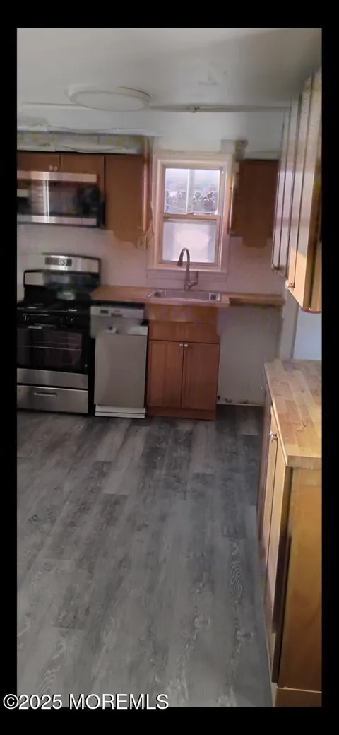 MLS: 22505807