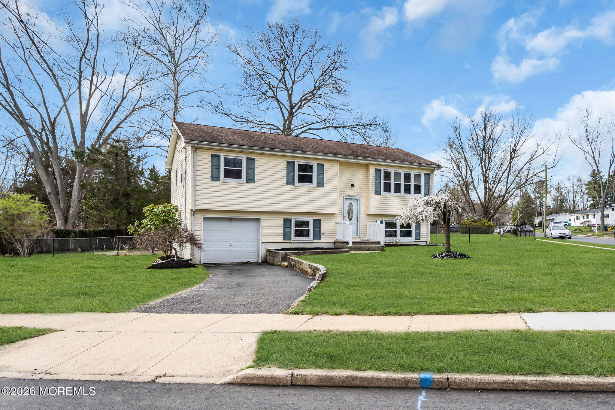 7 Spruce Terrace