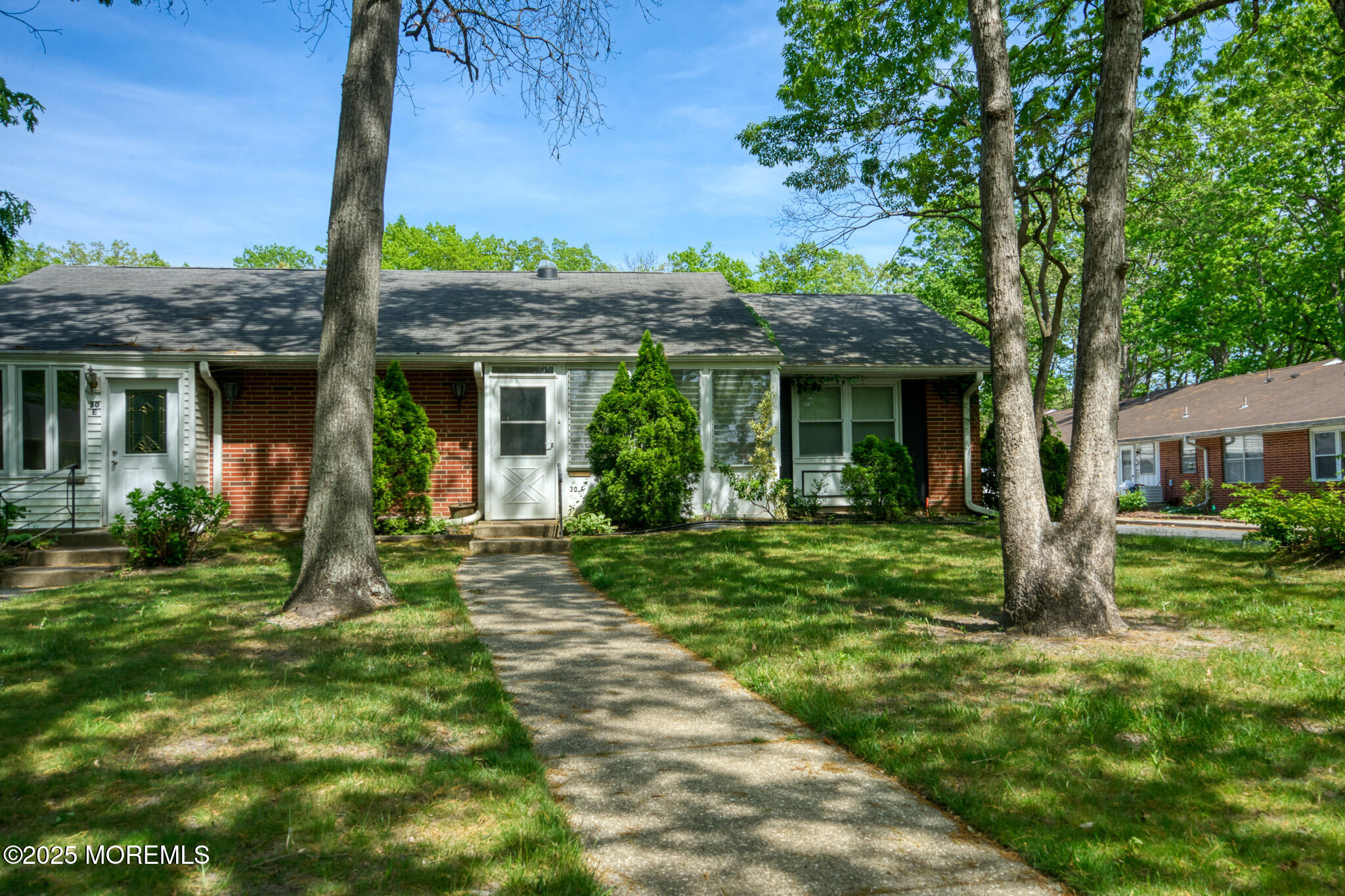 30F Cambridge Court, Lakewood, New Jersey image 2