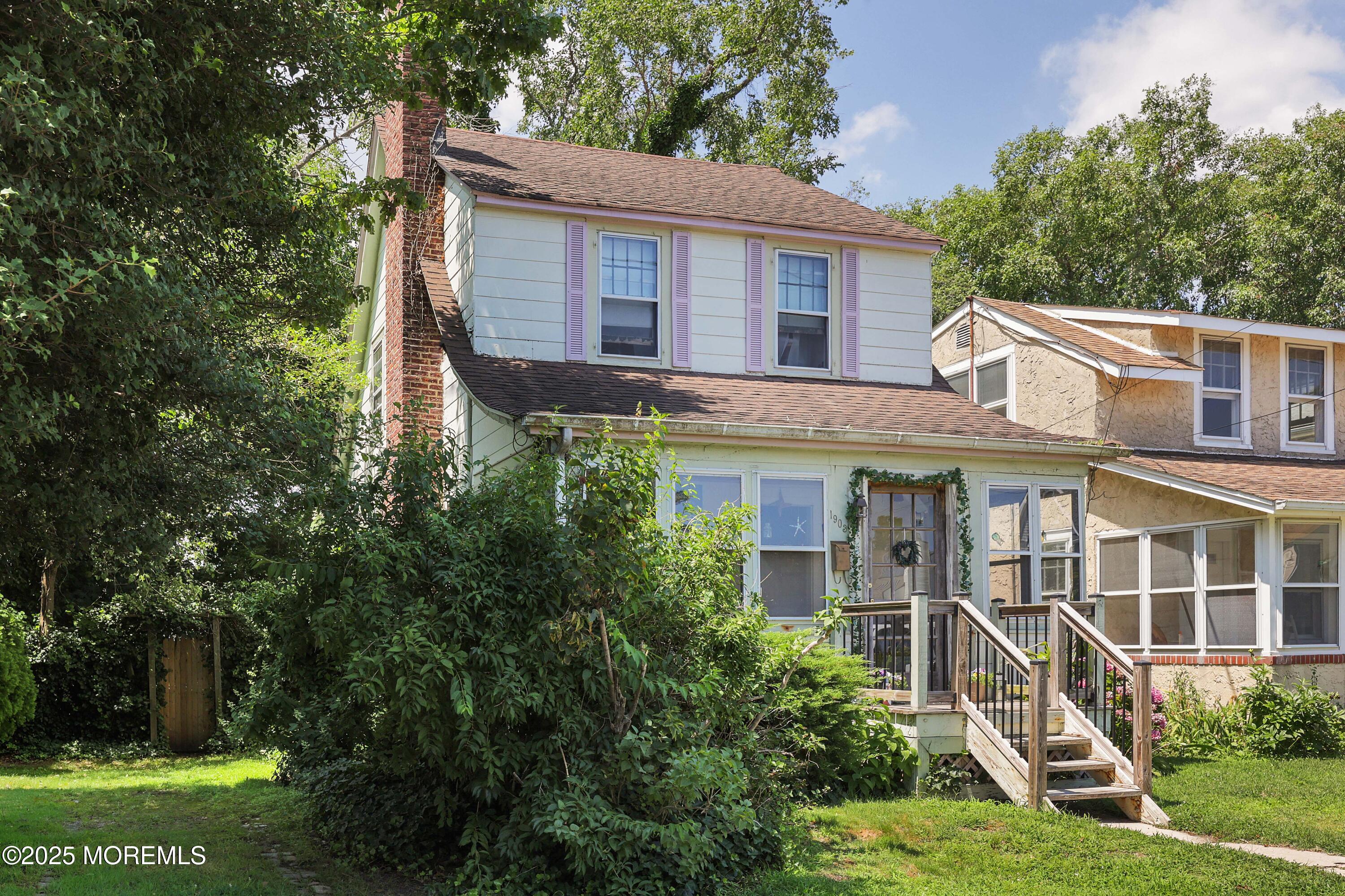 1903 Margerum Avenue