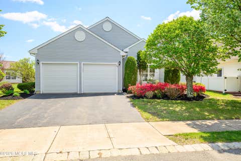 Homes For Sale - 43 Rochford Drive<br/> Manchester, NJ 08759