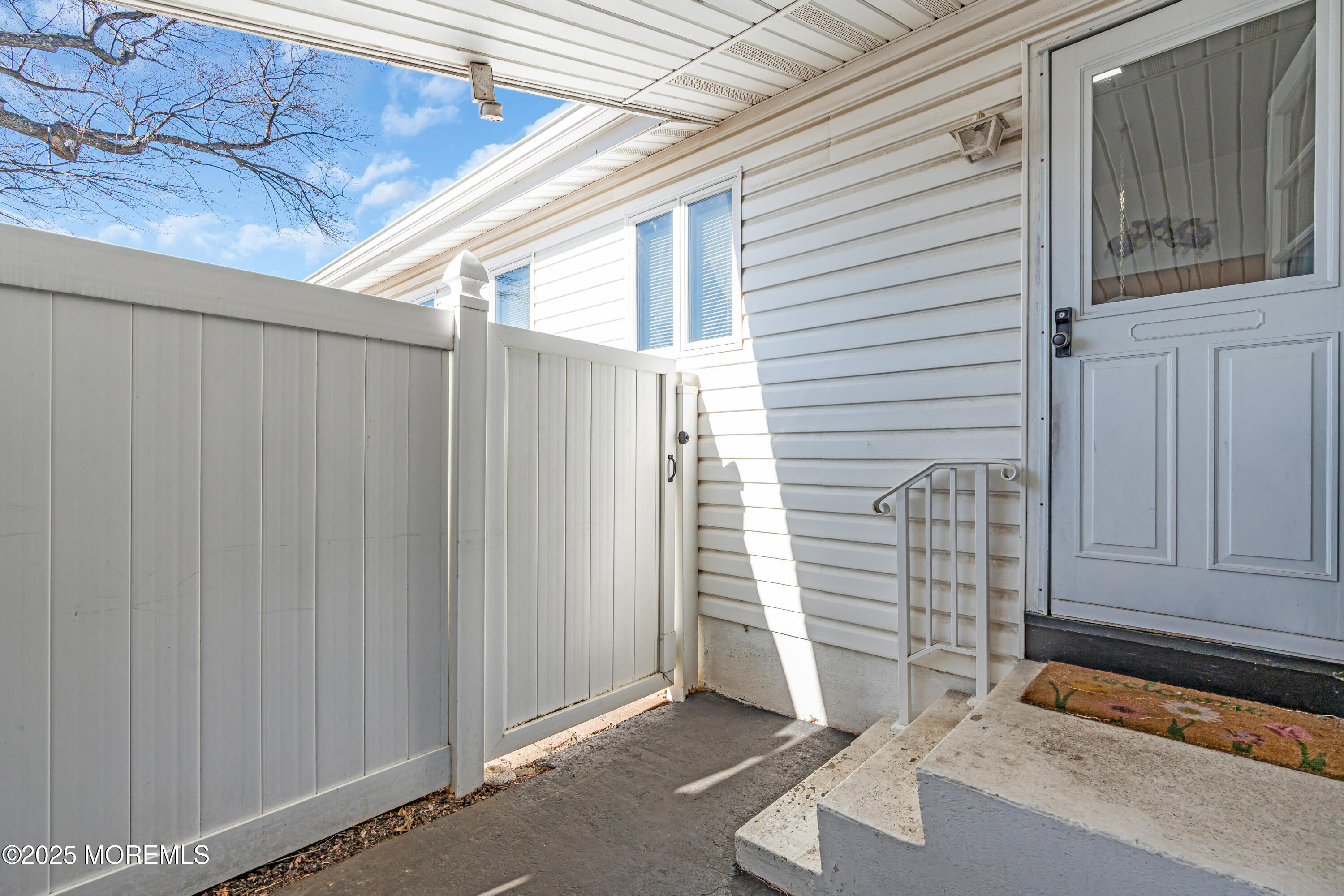 57 Woodshore, Keyport, New Jersey image 8