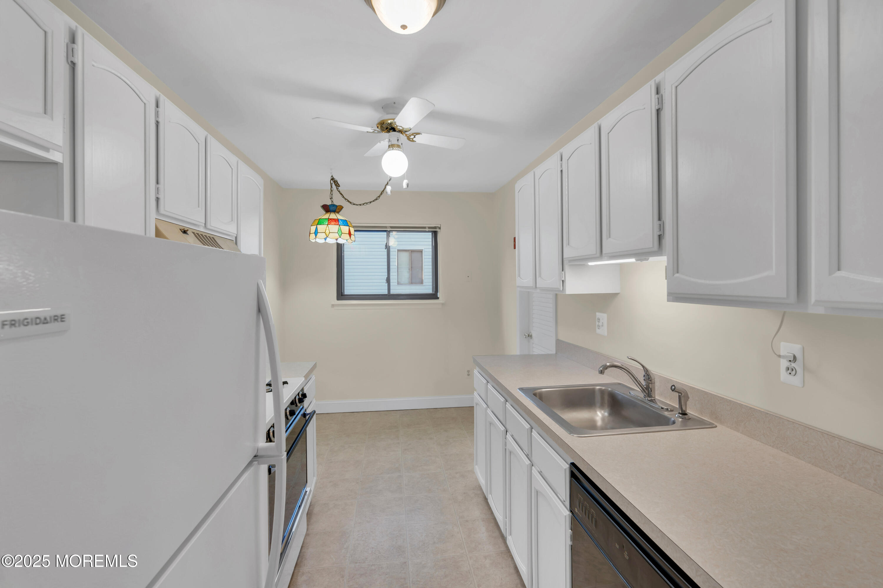 10 Joyce Court, Tinton Falls, New Jersey image 5