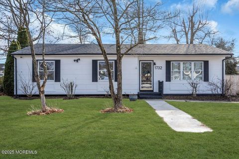 1732 Fifth Avenue Toms River NJ 08757