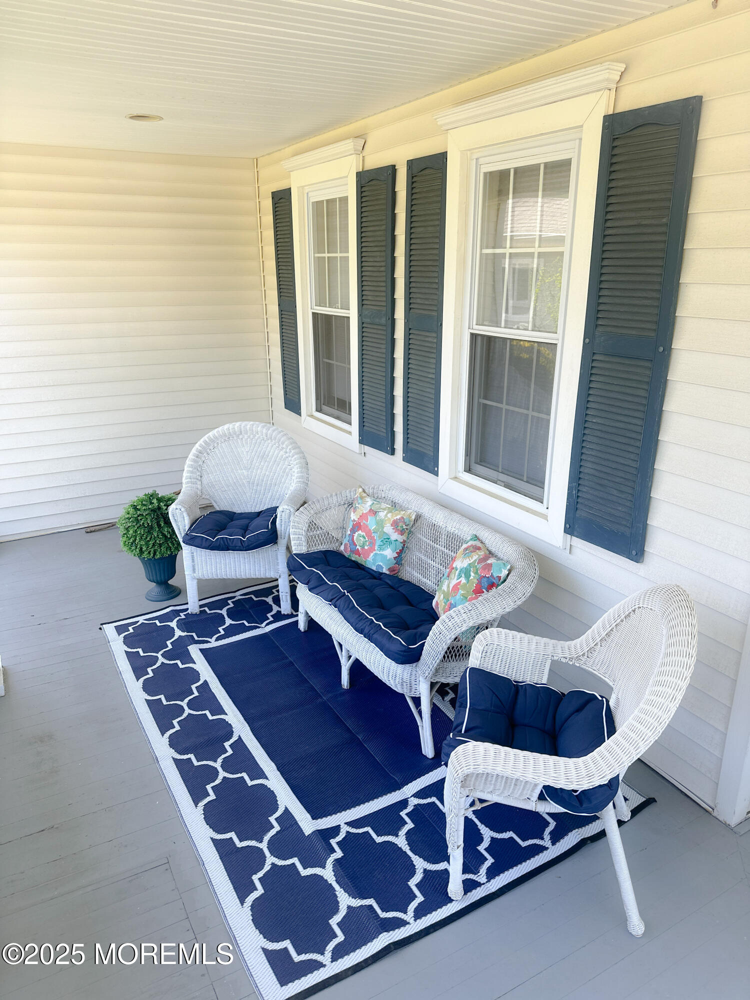 327 Woodland Avenue