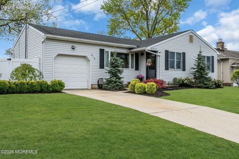 Photo of 516 Barclay Drive, Point Pleasant, NJ 08742 (MLS # 22612915)