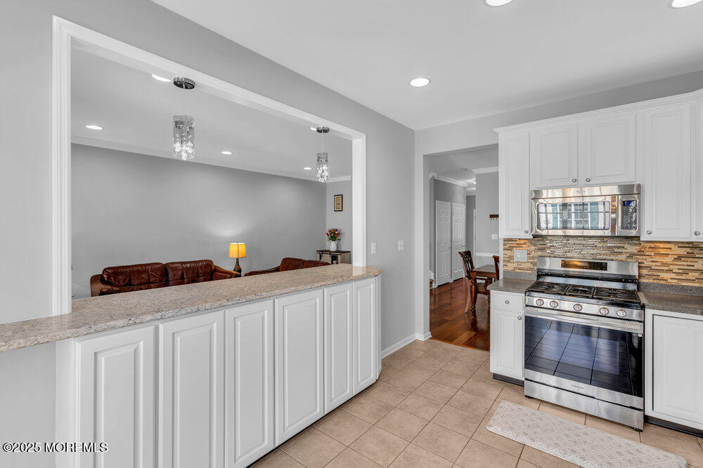 59 Inwood Drive, Manalapan, New Jersey image 15