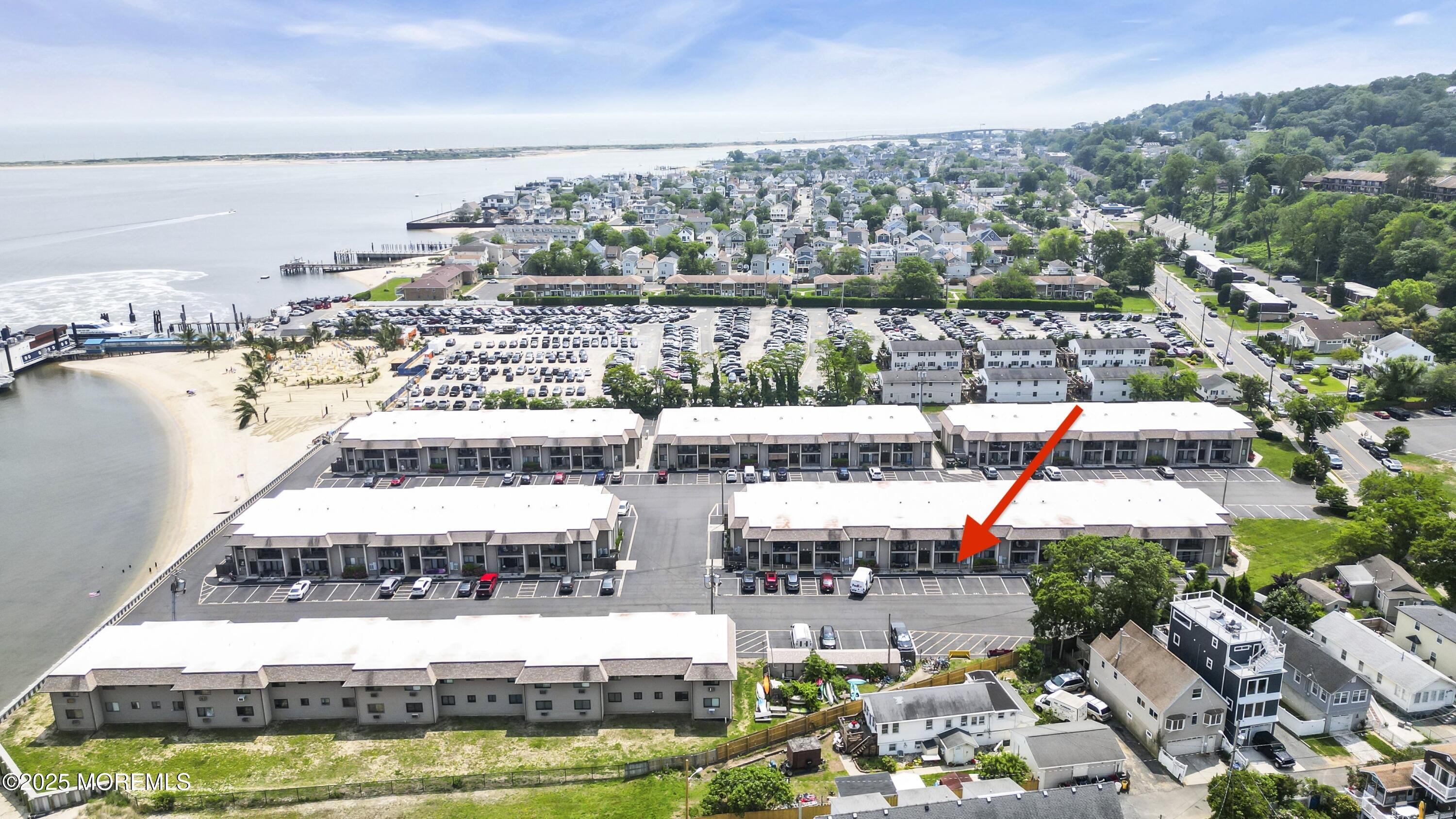 330 Shore Drive E 21