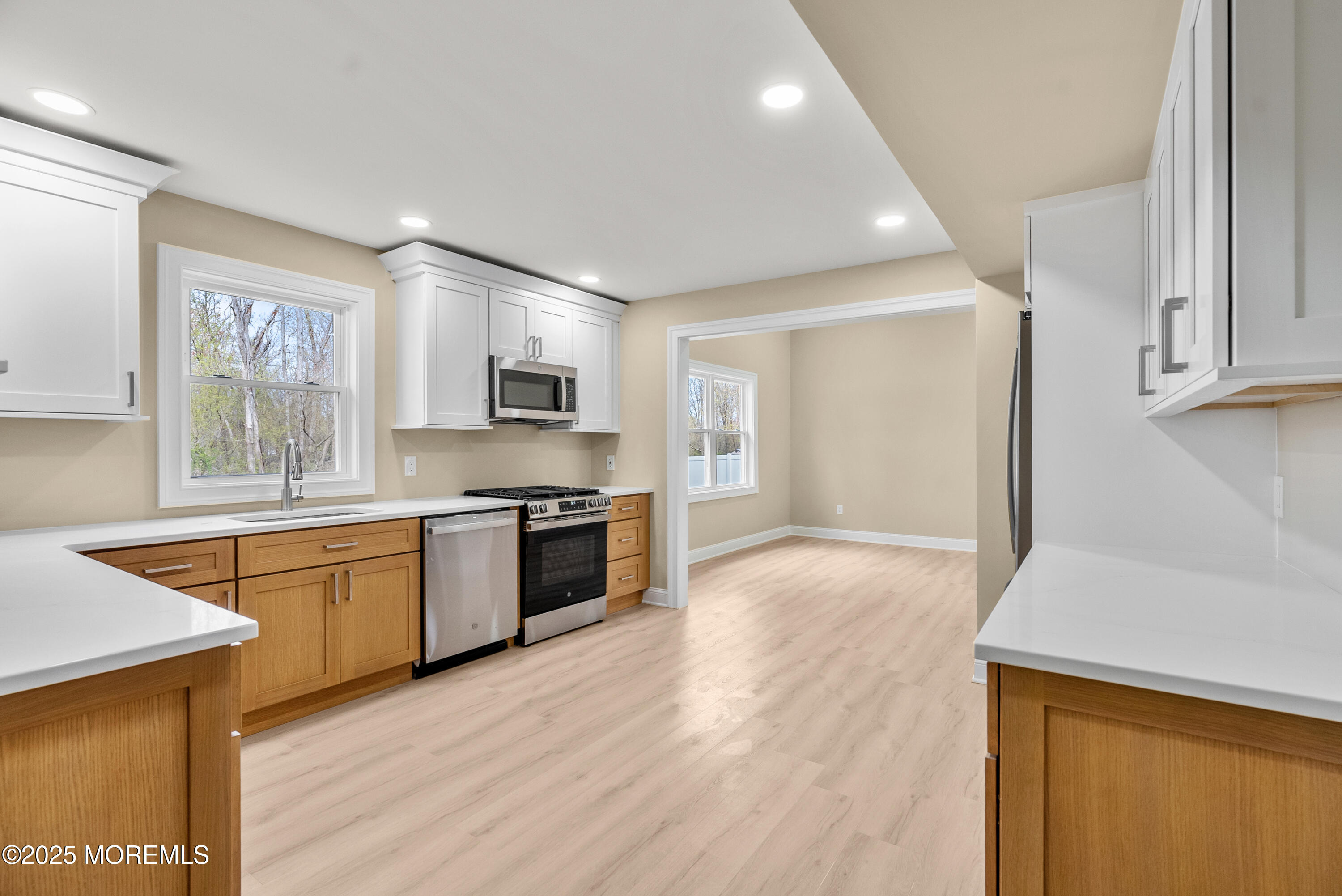 18 Hearthstone Drive, Manalapan, New Jersey image 9