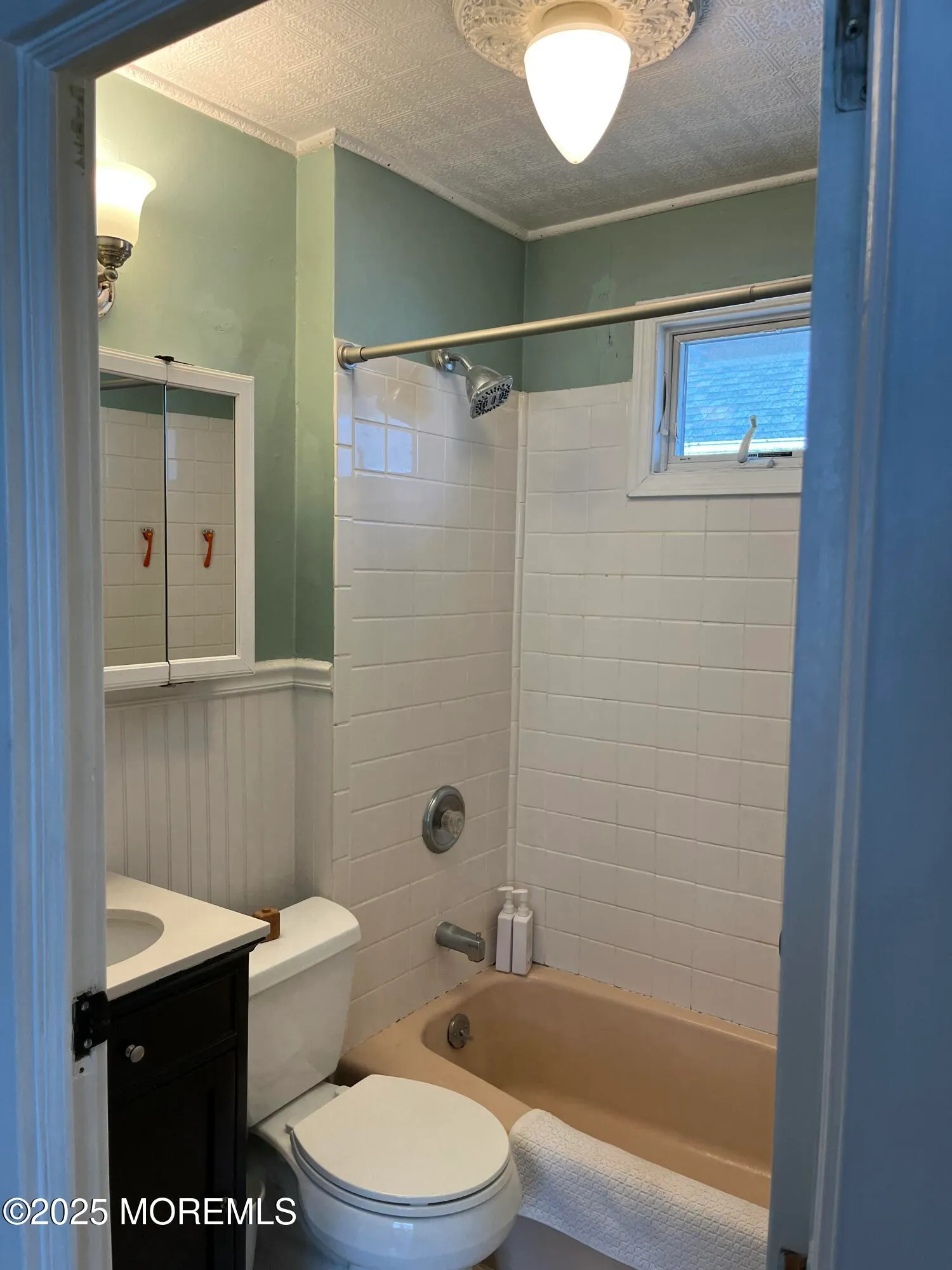 Belmar, New Jersey 07719, United States, 2 Bedrooms Bedrooms, ,2 BathroomsBathrooms,Residential,Active,226344