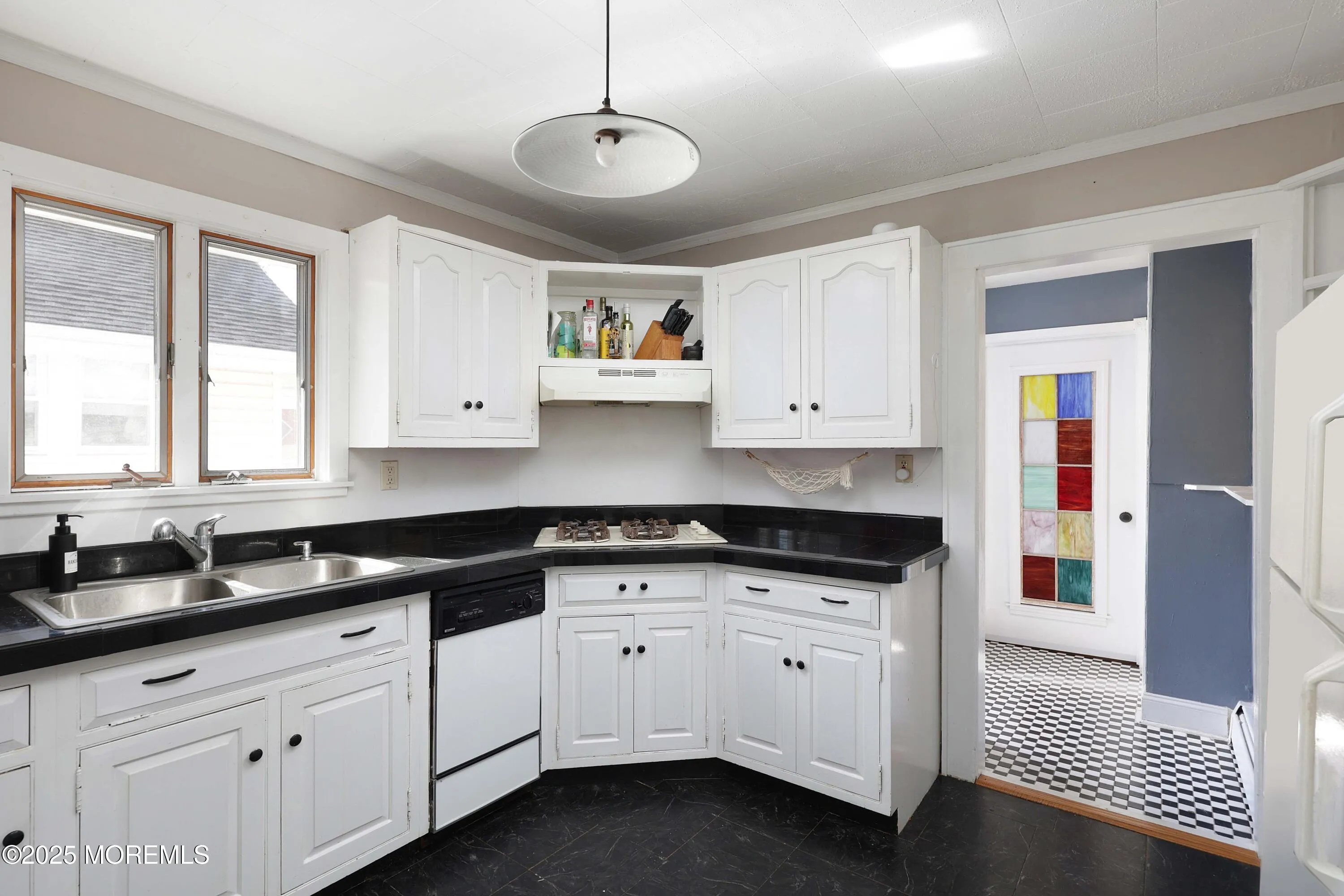 Belmar, New Jersey 07719, United States, 2 Bedrooms Bedrooms, ,2 BathroomsBathrooms,Residential,Active,226344