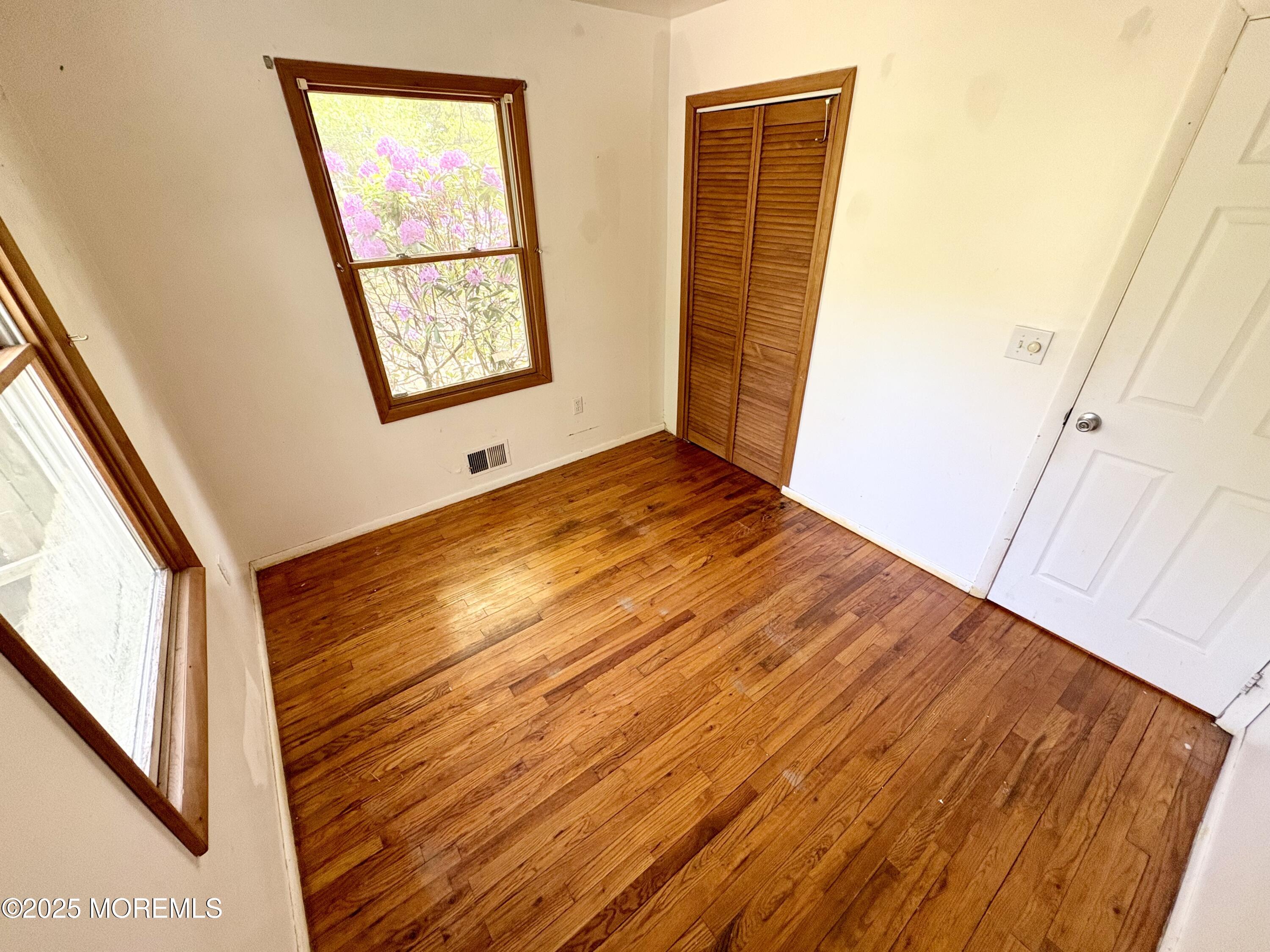 28 Chain Boulevard, Bayville, New Jersey image 18