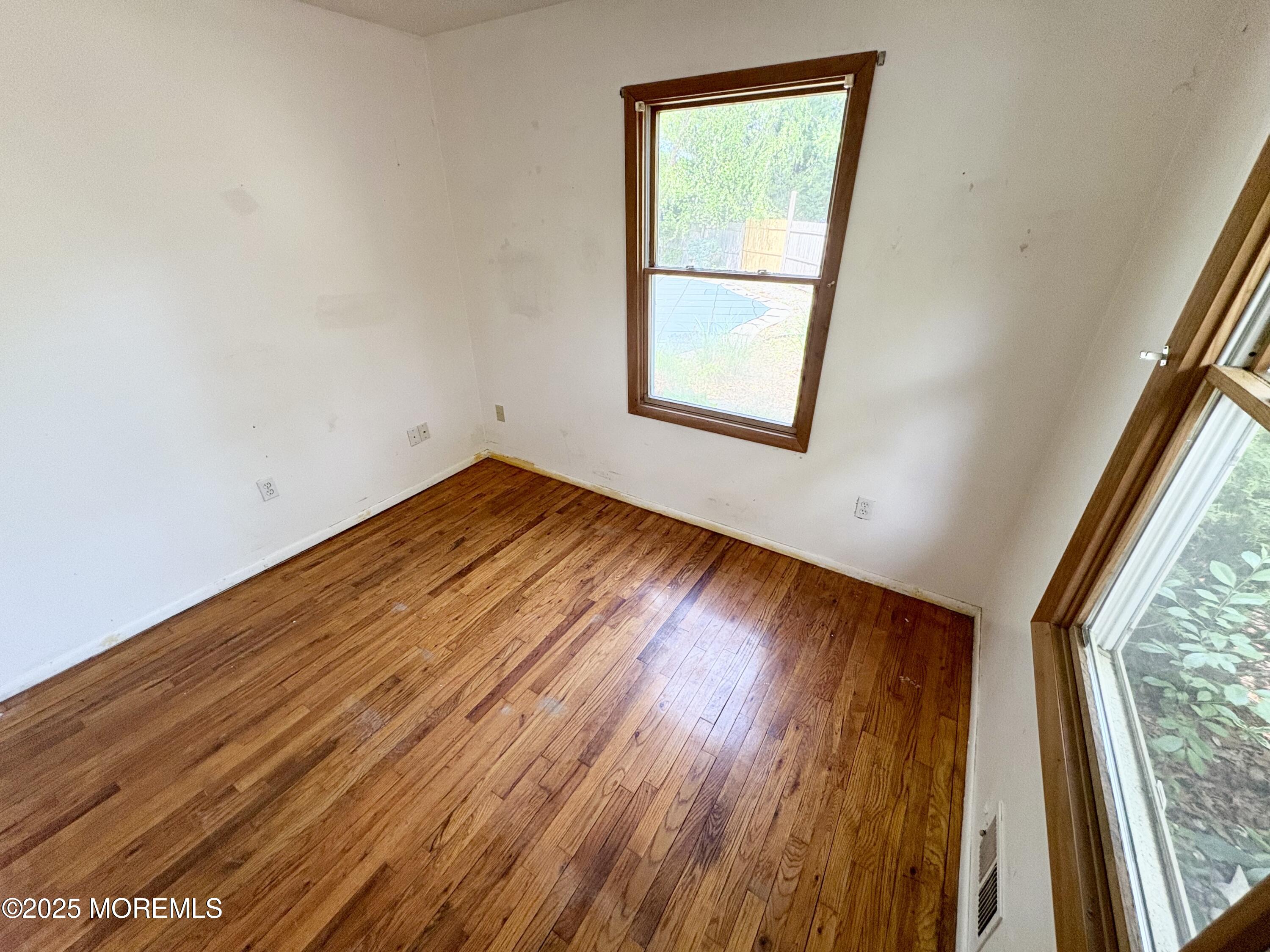 28 Chain Boulevard, Bayville, New Jersey image 19