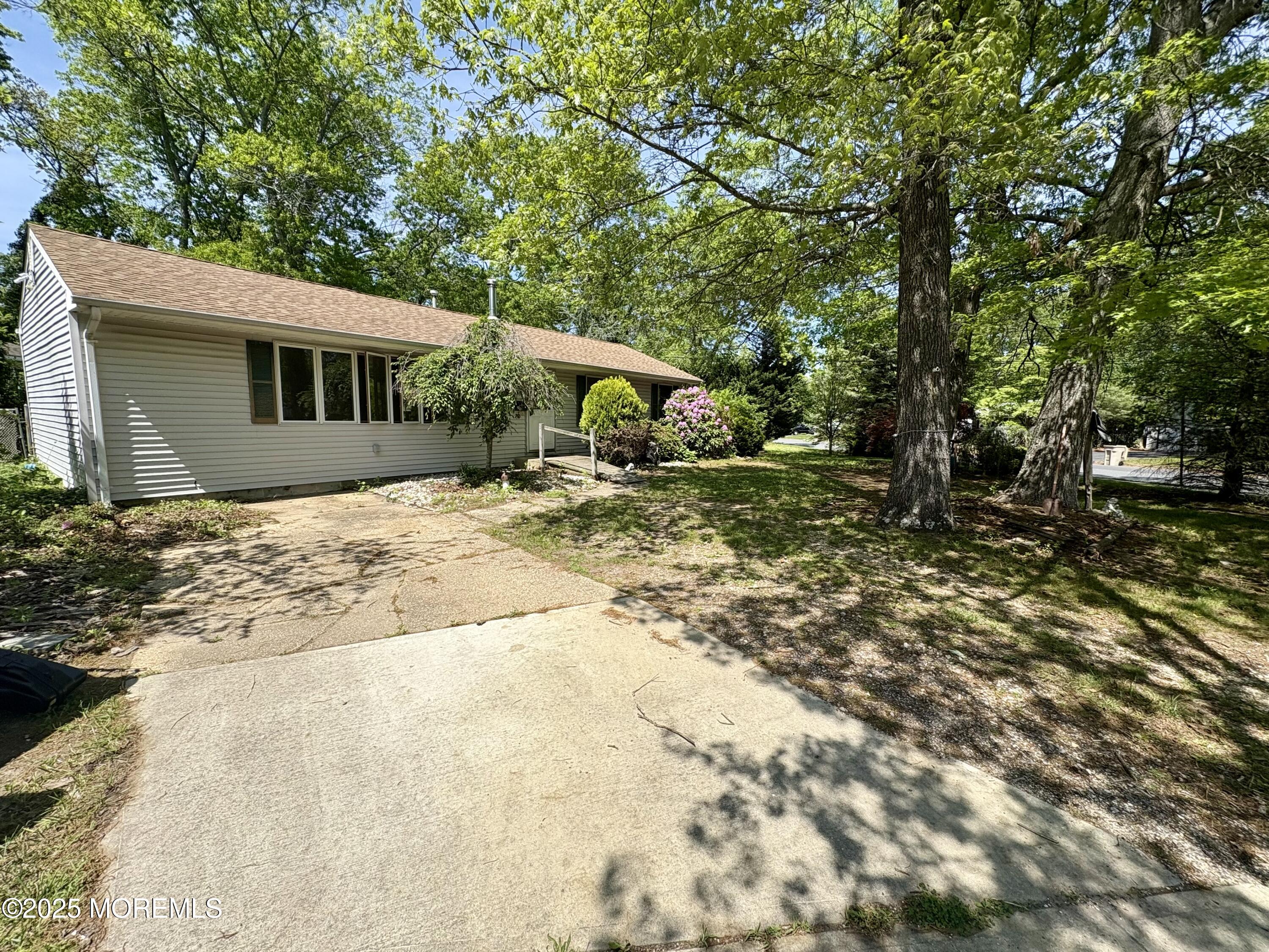 28 Chain Boulevard, Bayville, New Jersey image 2