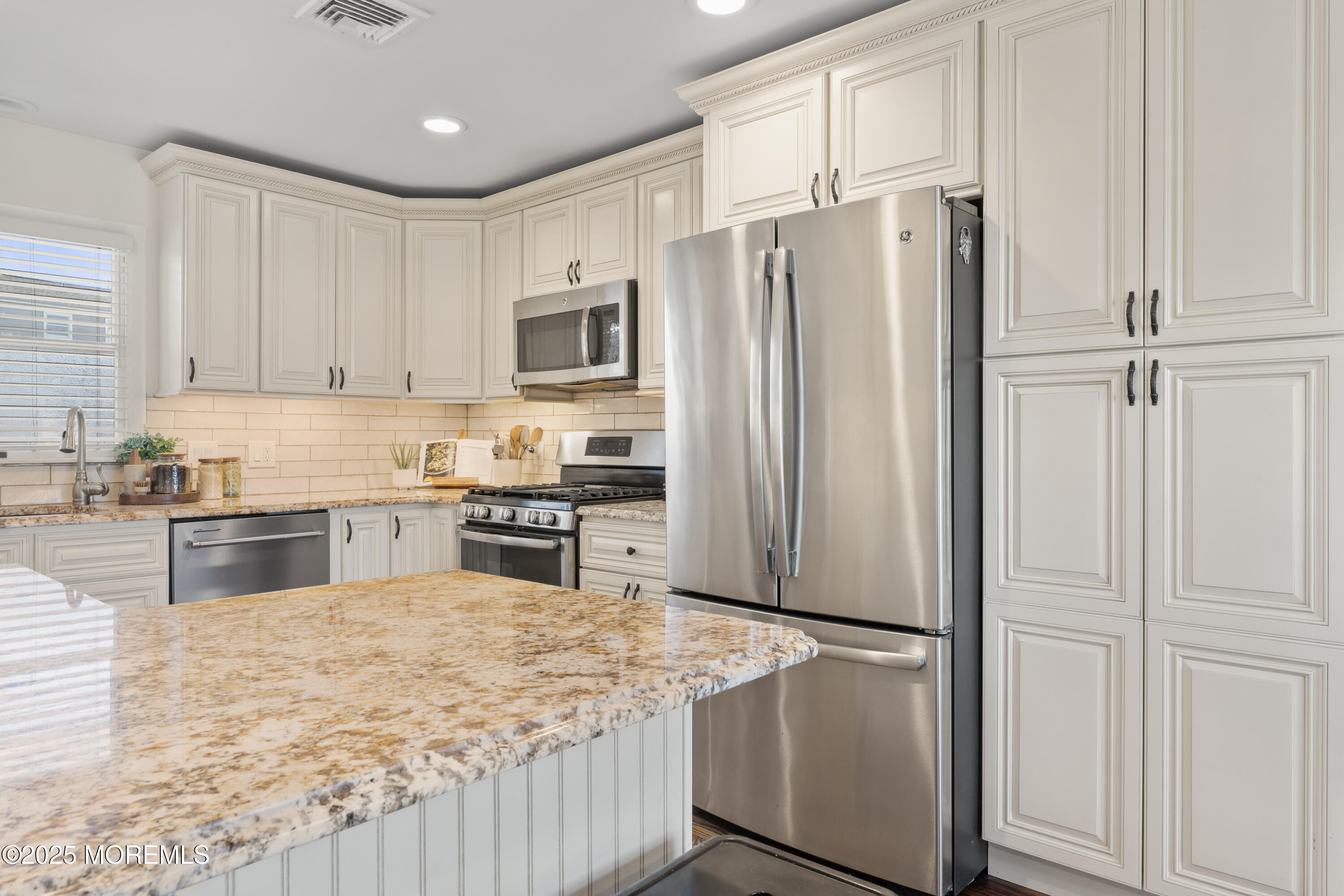 8 Muriel Drive, Manahawkin, New Jersey image 10