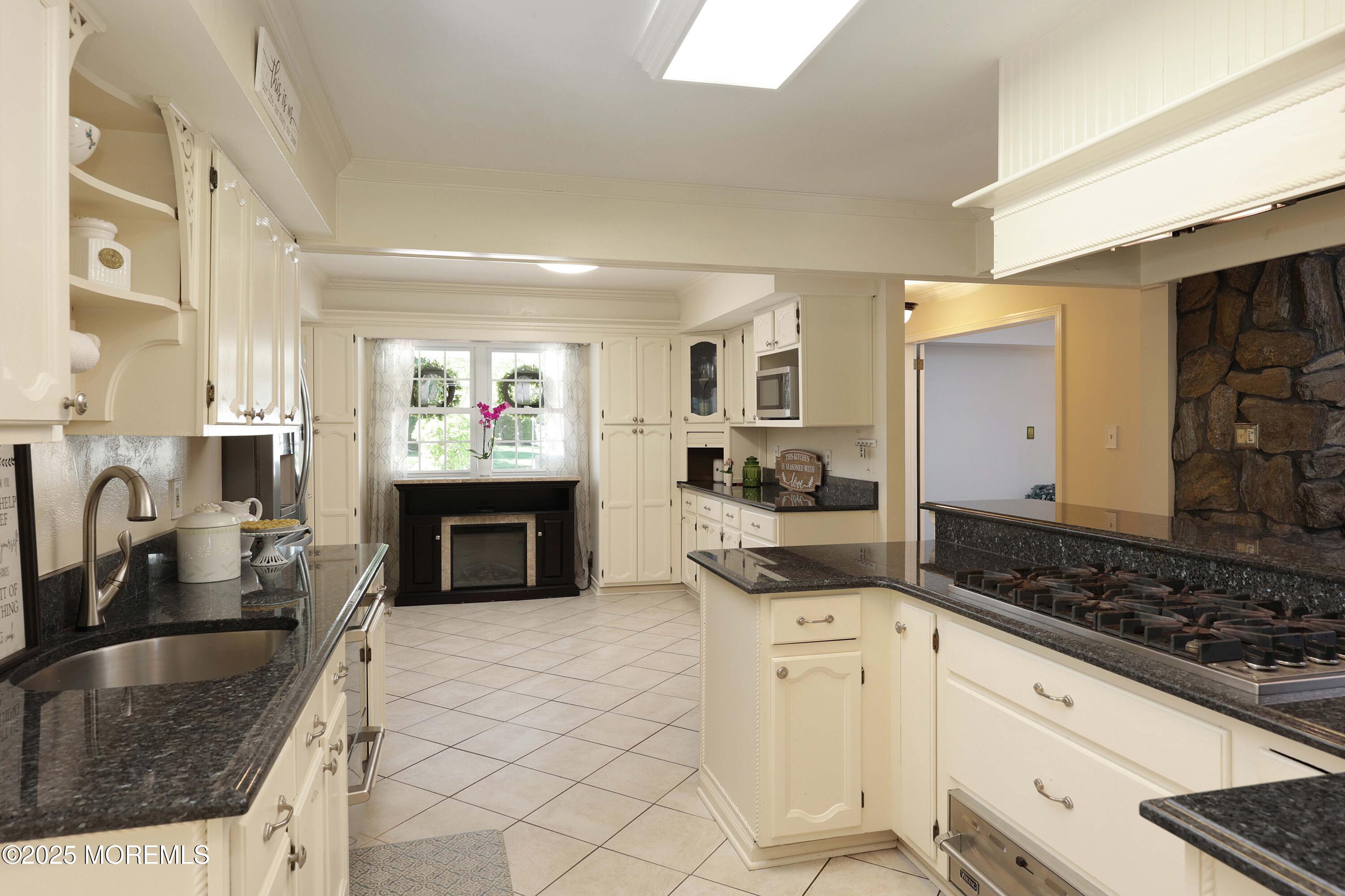 39 Snowdrift Lane, Howell, New Jersey image 11
