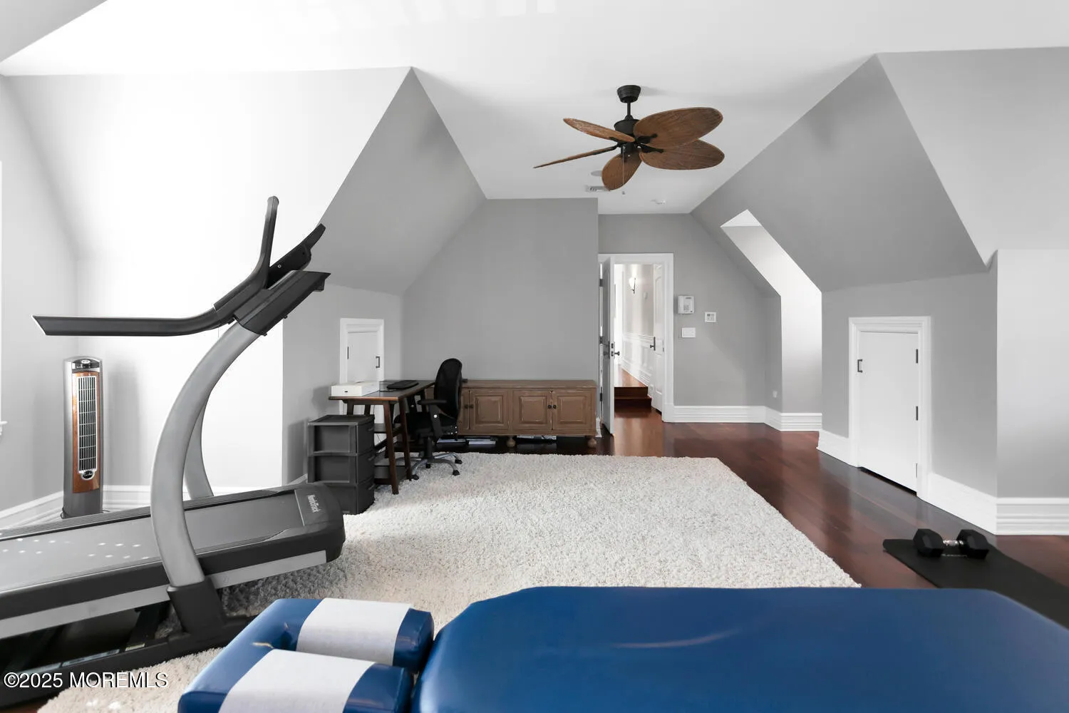 Rumson, New Jersey 07760, United States, 6 Bedrooms Bedrooms, ,5 BathroomsBathrooms,Residential,Pending,87679