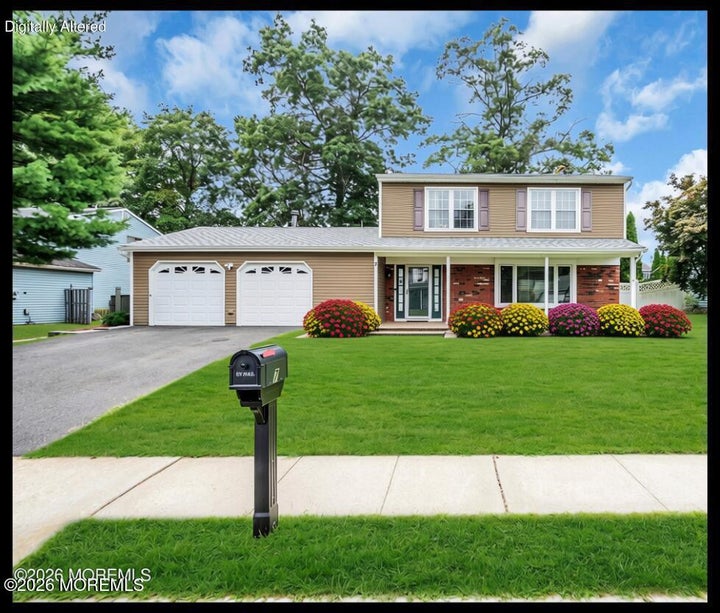 Photo 1 of 32 — 7 Moss Haven Way, Howell, NJ 07731