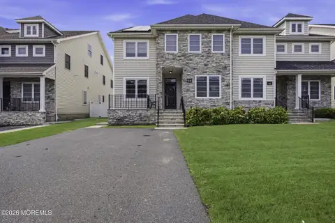 MLS: 22625581